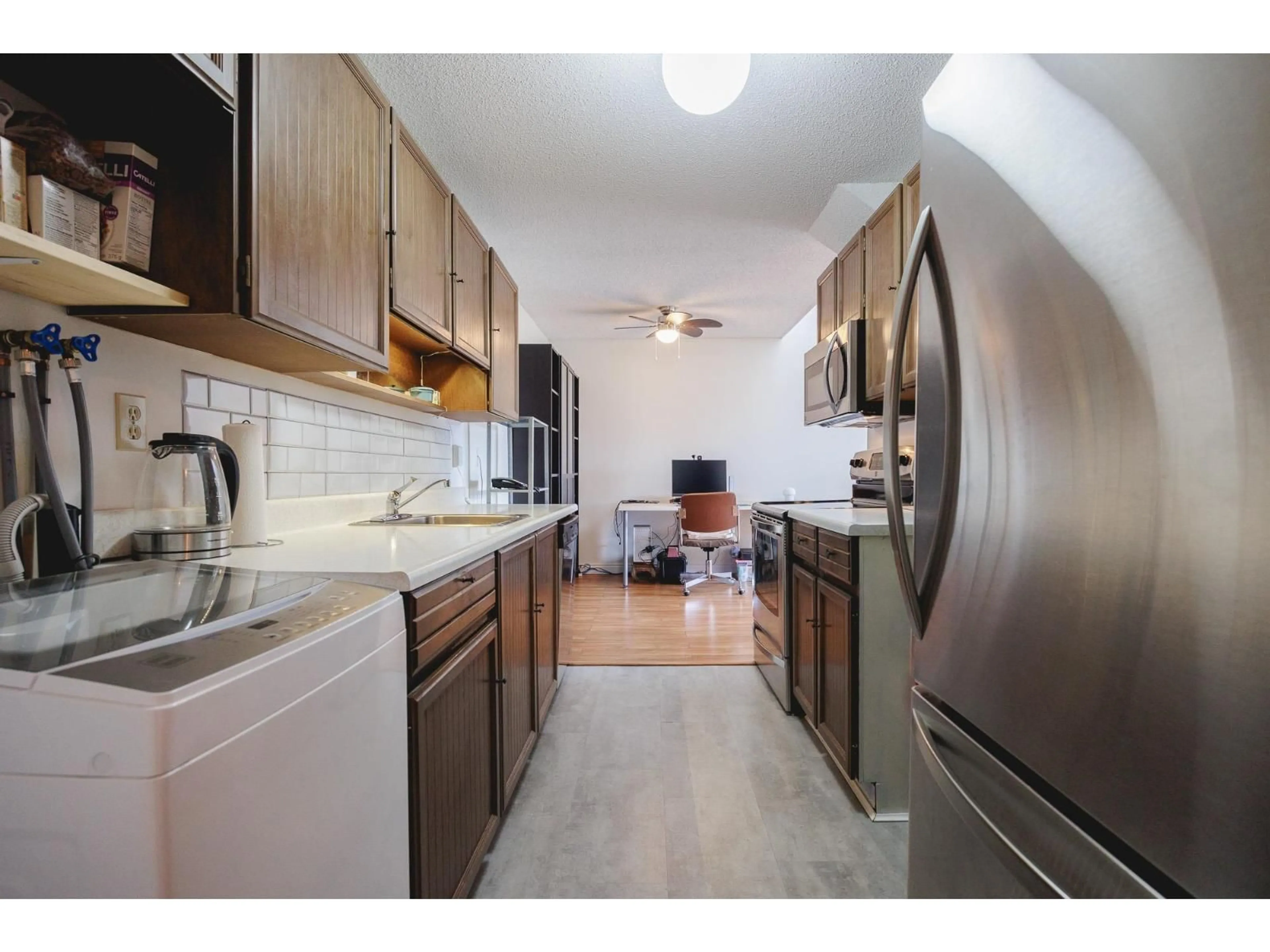 Standard kitchen, unknown for 342 - 2821 TIMS STREET, Abbotsford British Columbia V2T4B1