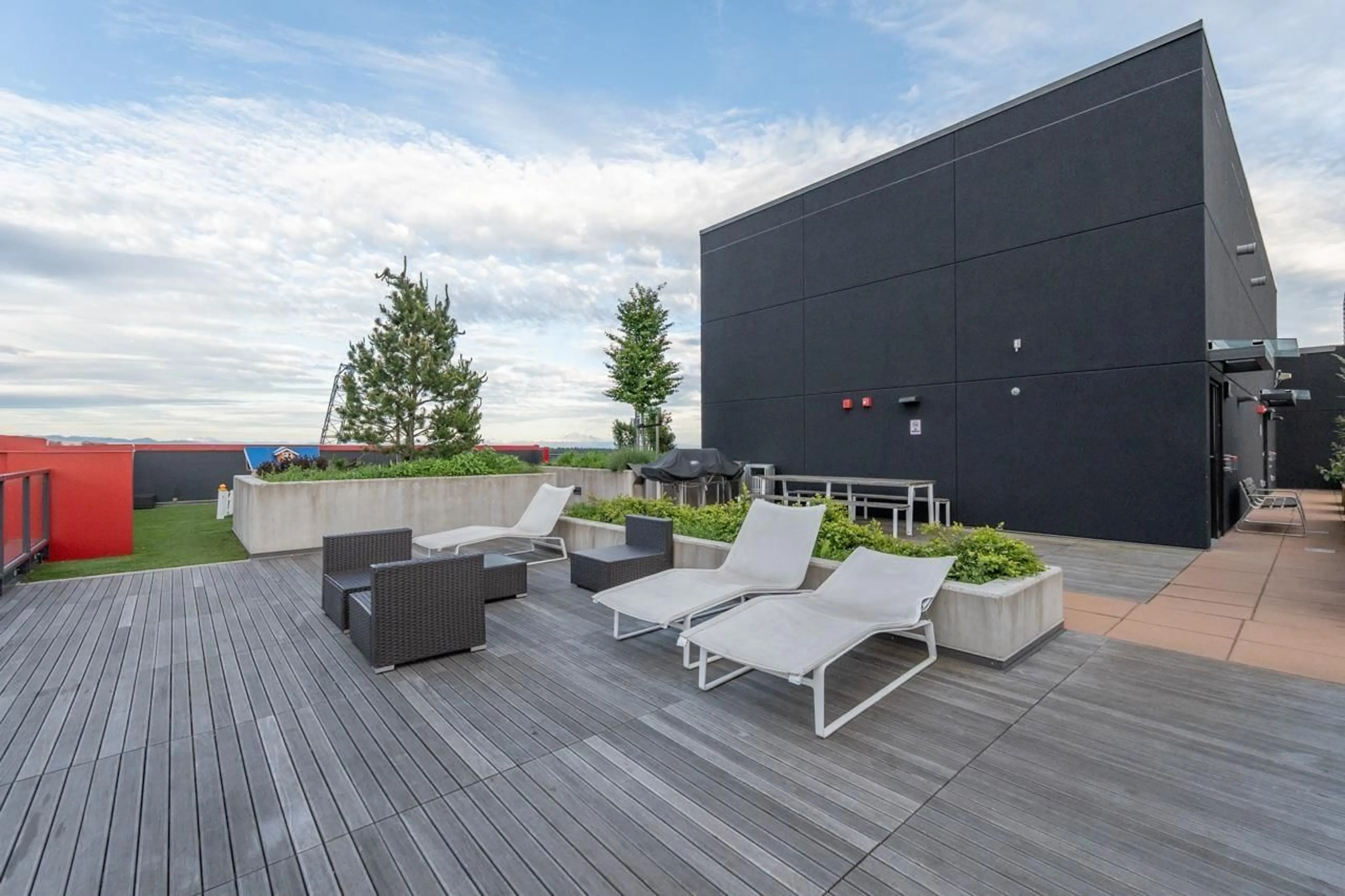 Patio, unknown for 1012 - 10626 CITY PARKWAY, Surrey British Columbia V3T0S3