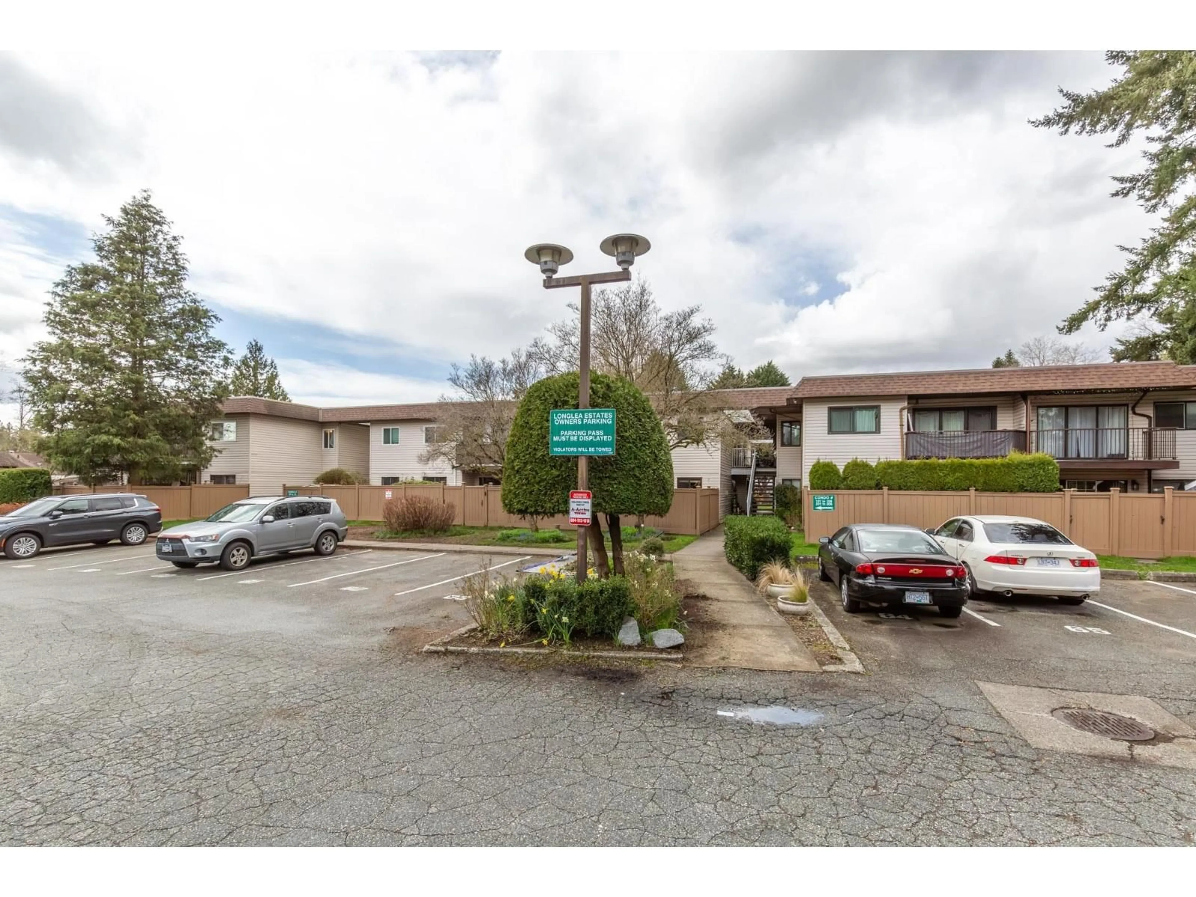 A pic from outside/outdoor area/front of a property/back of a property/a pic from drone, street for 105 - 5191 203 STREET, Langley British Columbia V3A1V6