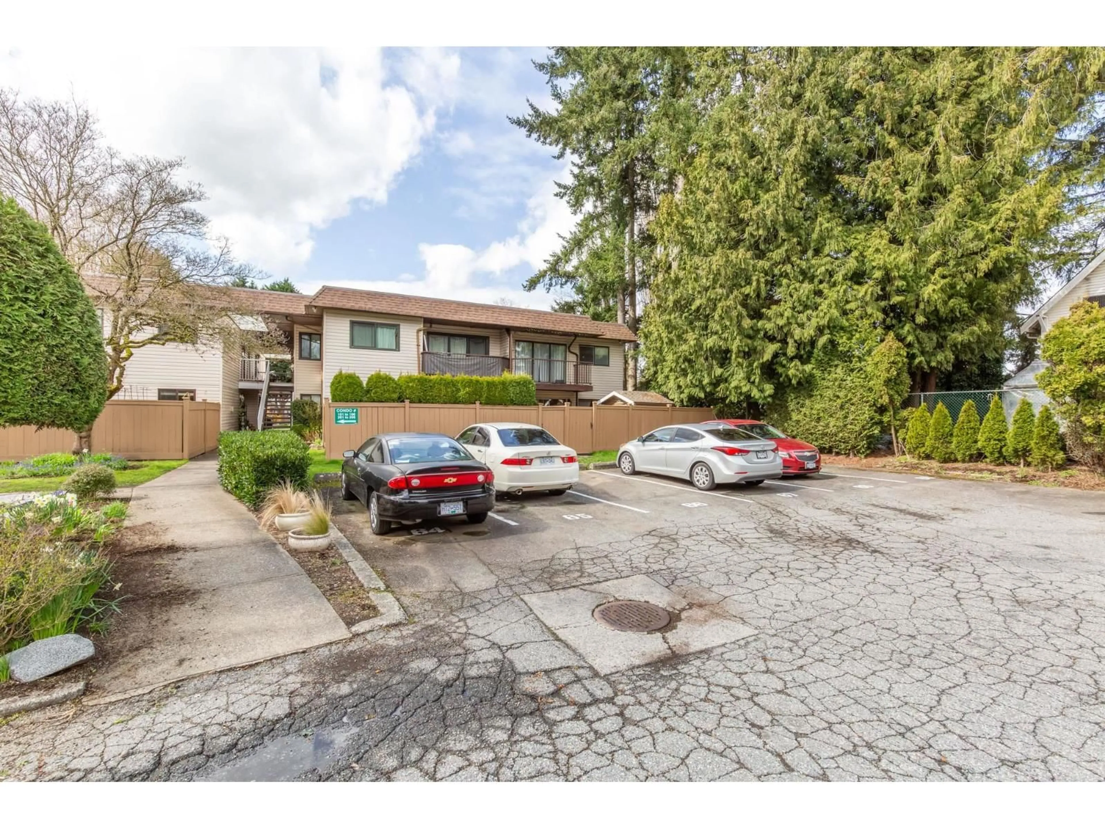 A pic from outside/outdoor area/front of a property/back of a property/a pic from drone, street for 105 - 5191 203 STREET, Langley British Columbia V3A1V6