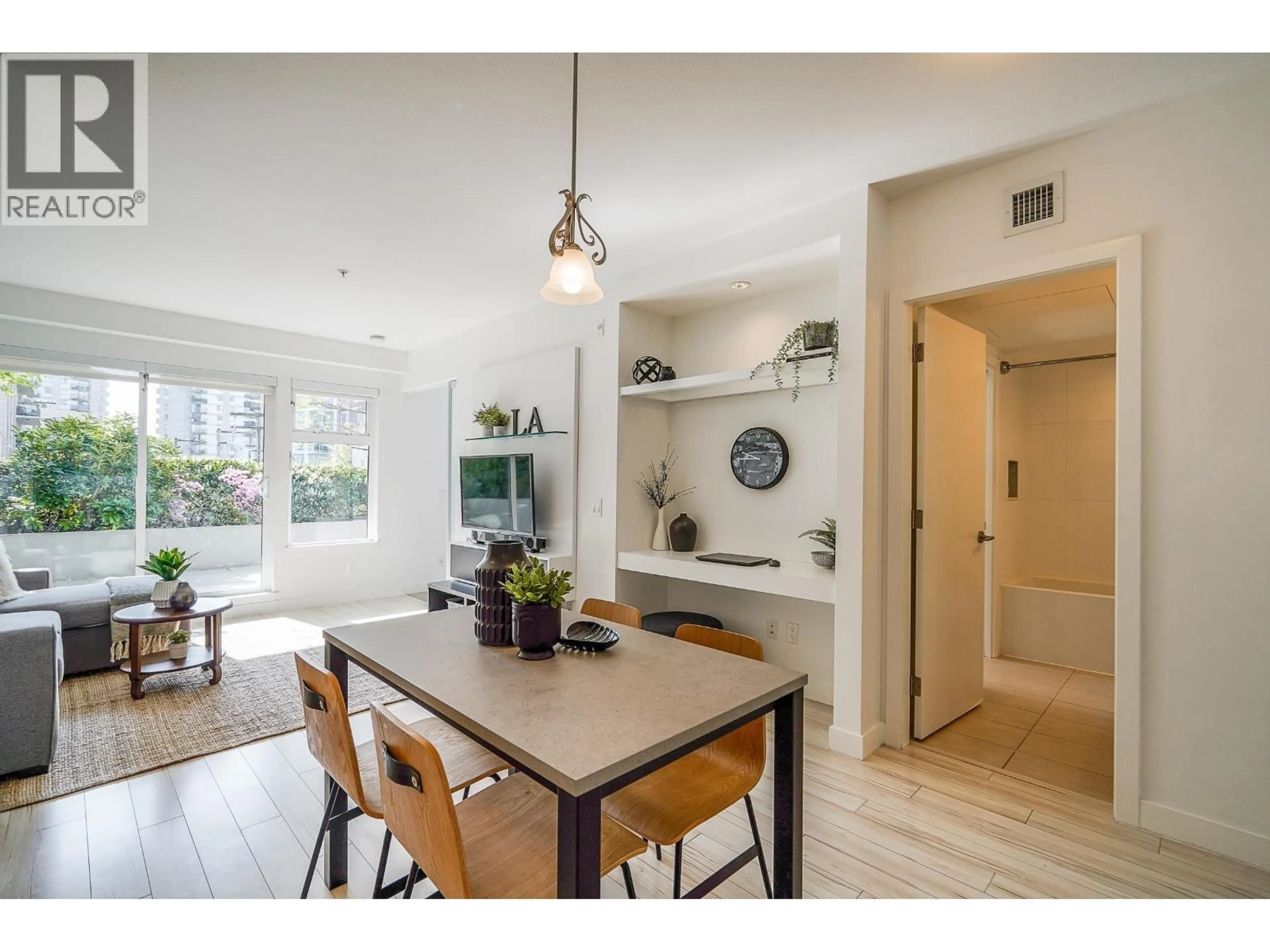 Unknown for 214 - 111 E 3RD STREET, North Vancouver British Columbia V7L0C6