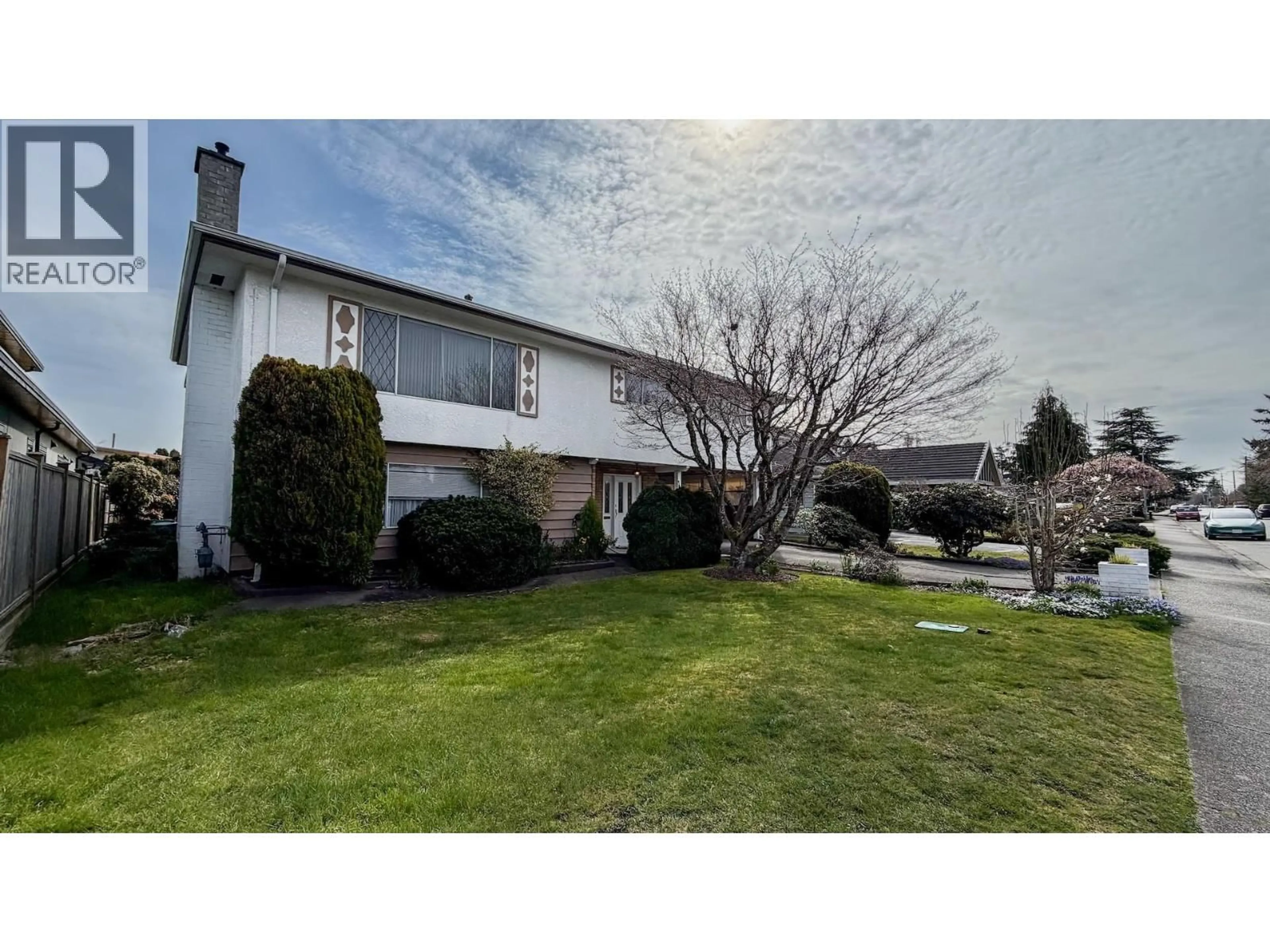 Unknown for 9680 SHELL ROAD, Richmond British Columbia V7A3X1