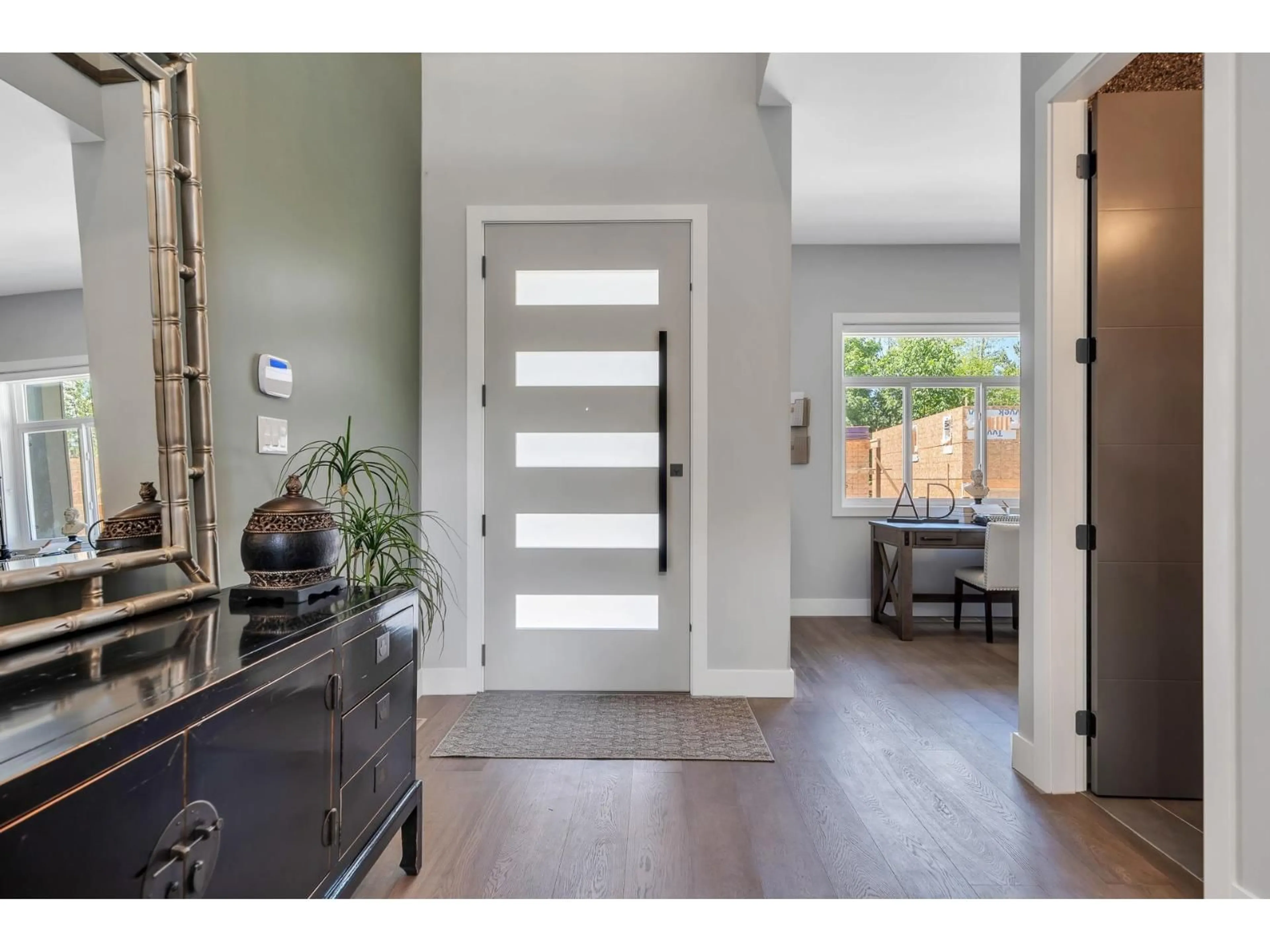 Indoor entryway for 2 - 7138 MARBLE HILL ROAD, Chilliwack British Columbia V4Z1J5