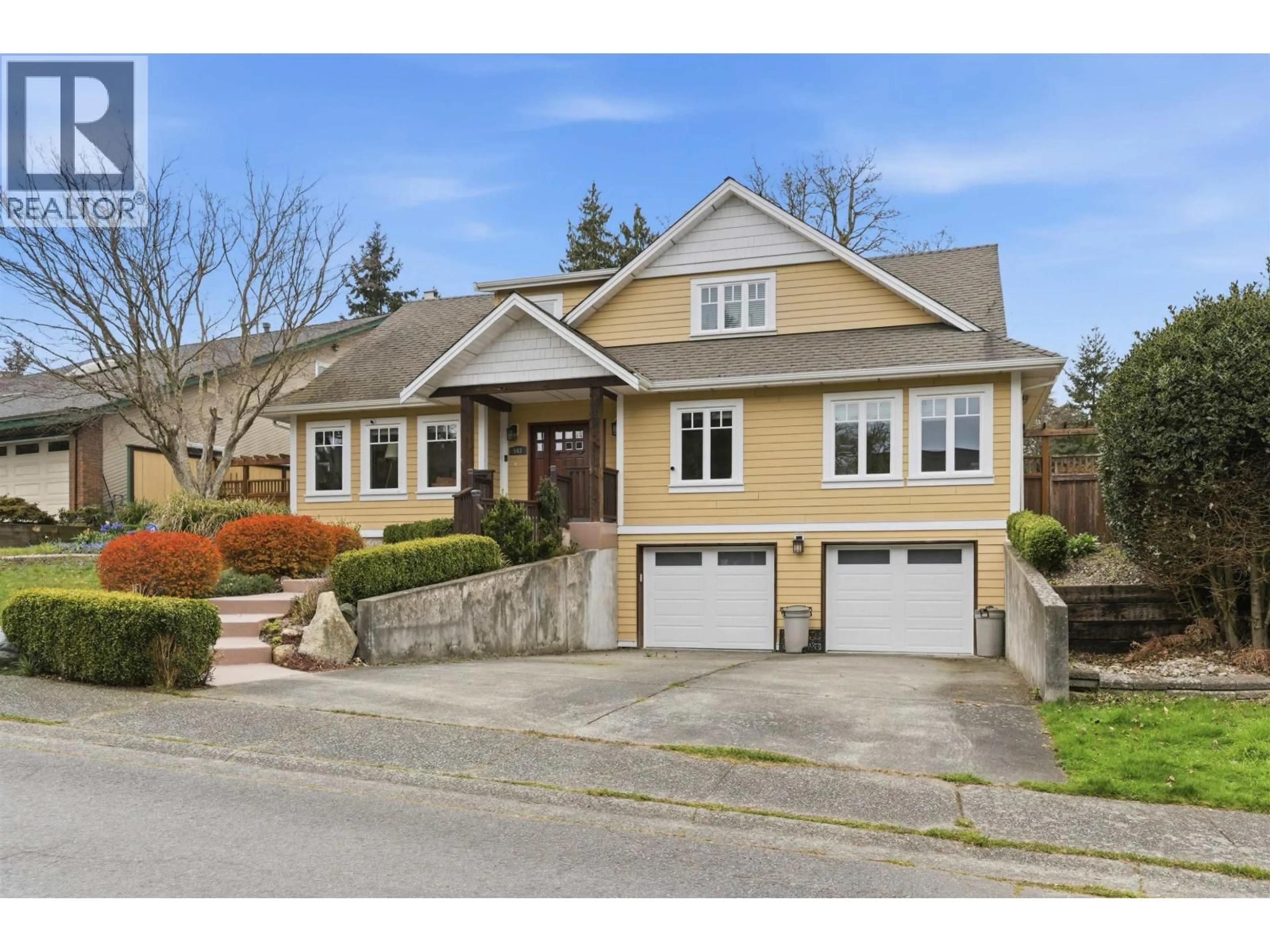 Home with vinyl exterior material, street for 543 CONNAUGHT DRIVE, Delta British Columbia V4M3X7