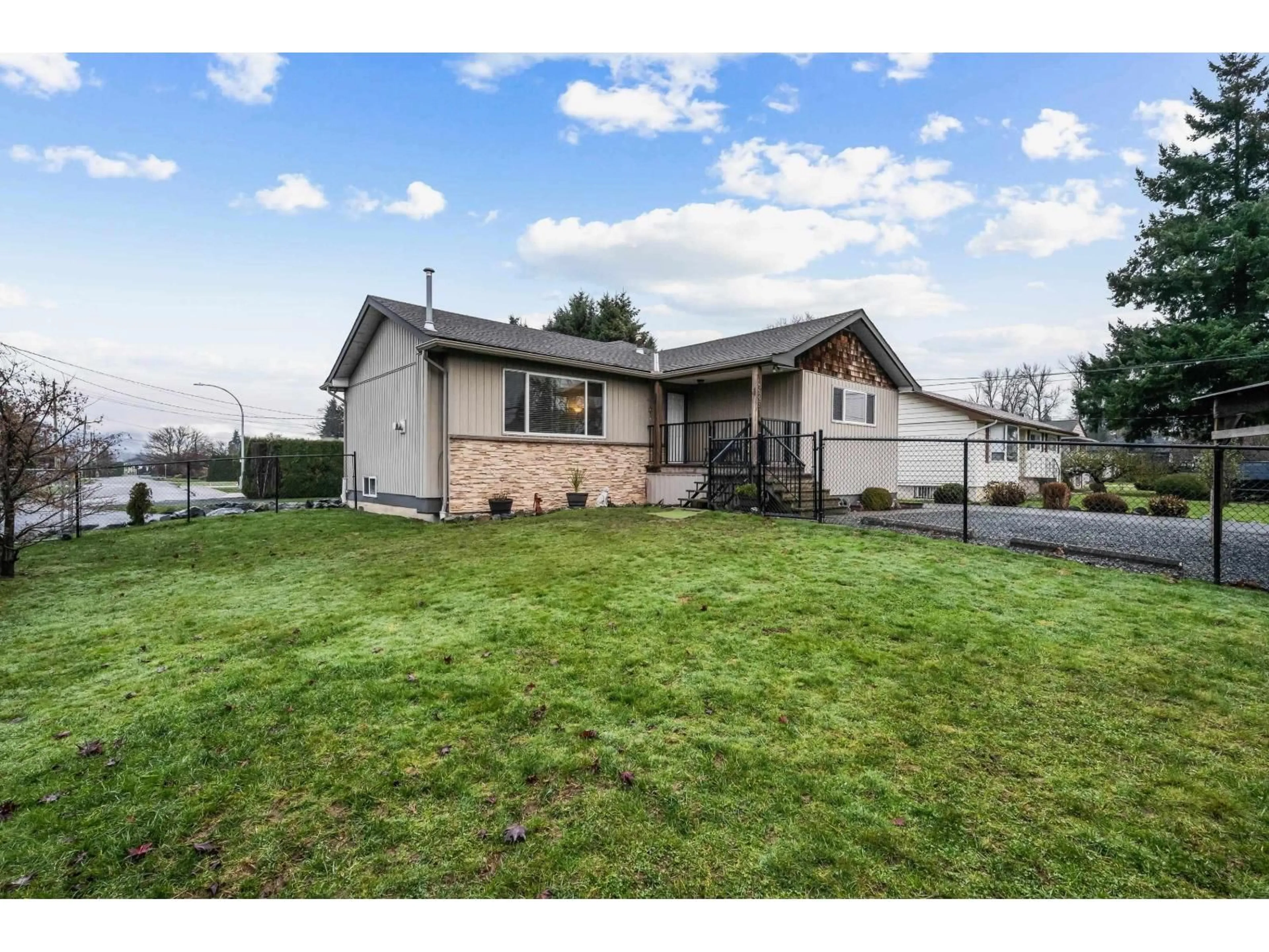 Unknown for 45291 HAIG DRIVE, Chilliwack British Columbia V2R1K3