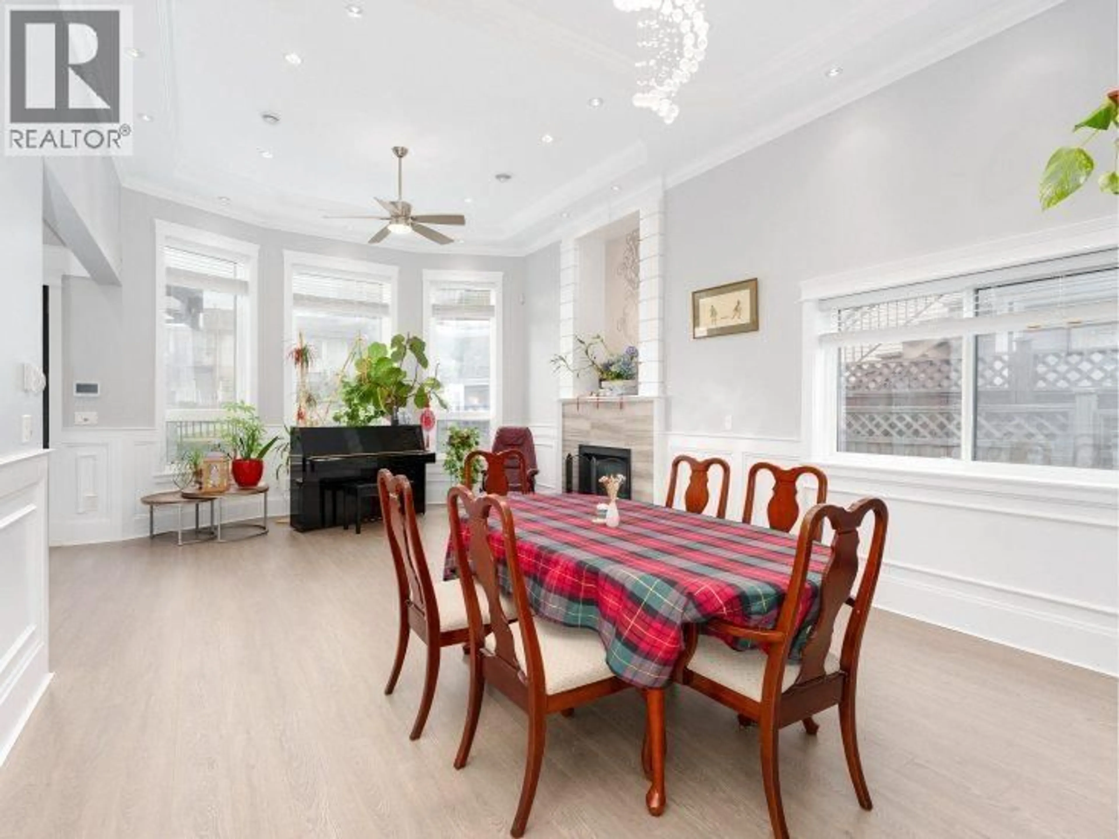 Dining room, unknown for 7626 HEDLEY AVENUE, Burnaby British Columbia V5E2R3