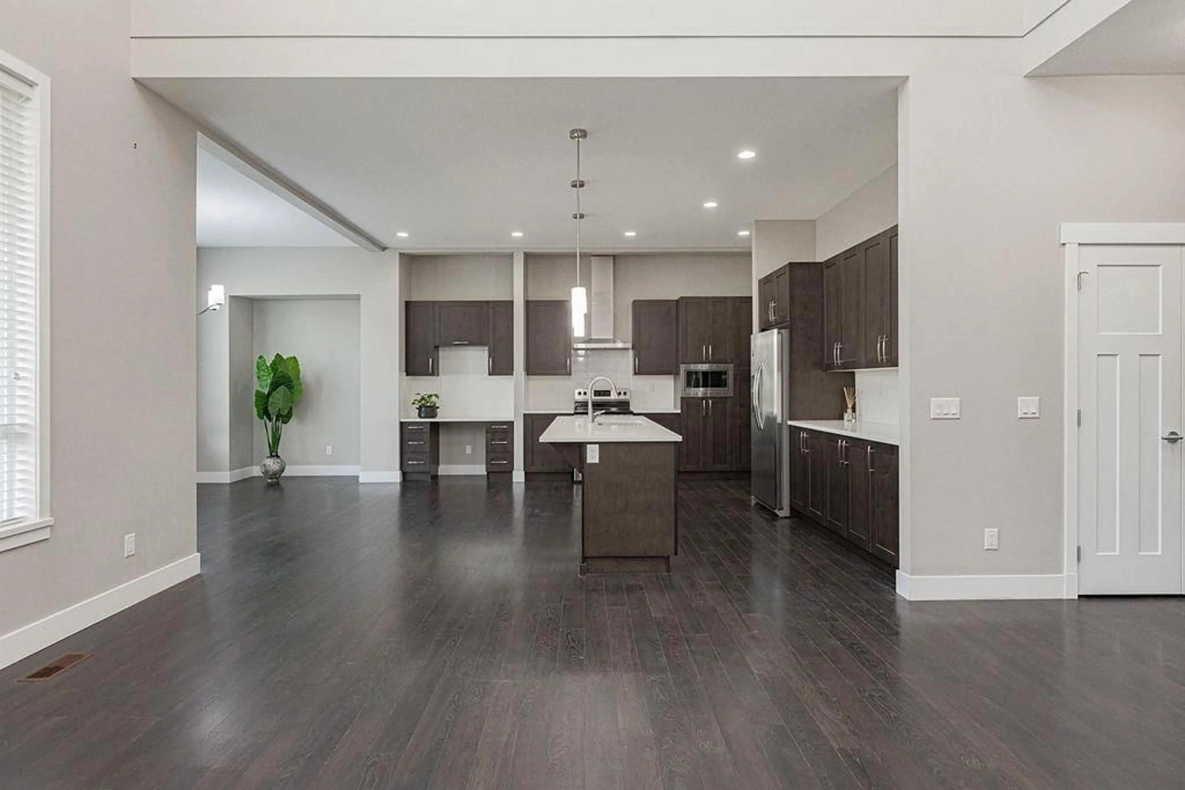 Open concept kitchen, unknown for 20443 83A AVENUE, Langley British Columbia V2Y0S2