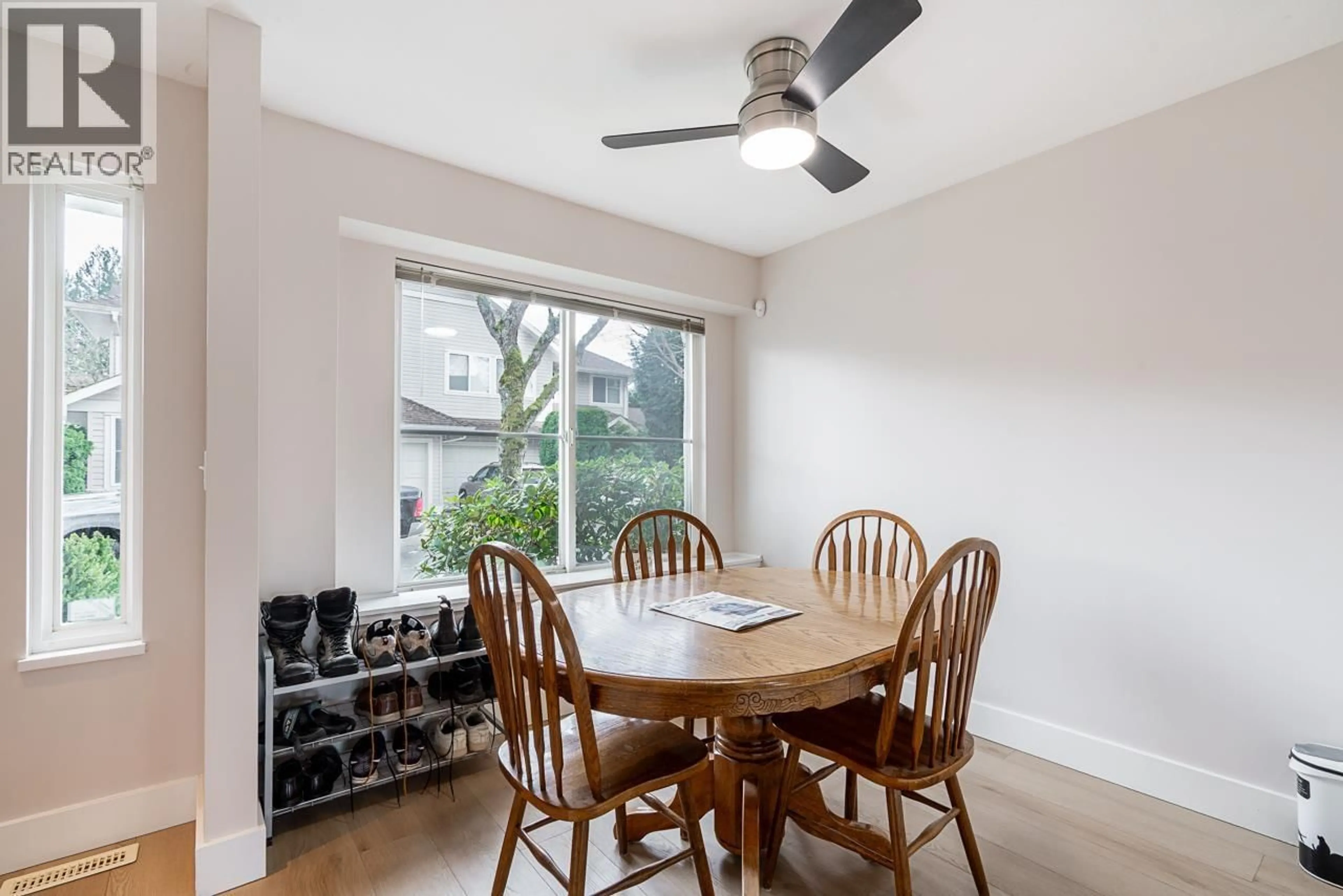 Dining room, wood/laminate floor for 24 - 11870 232 STREET, Maple Ridge British Columbia V2X6S9