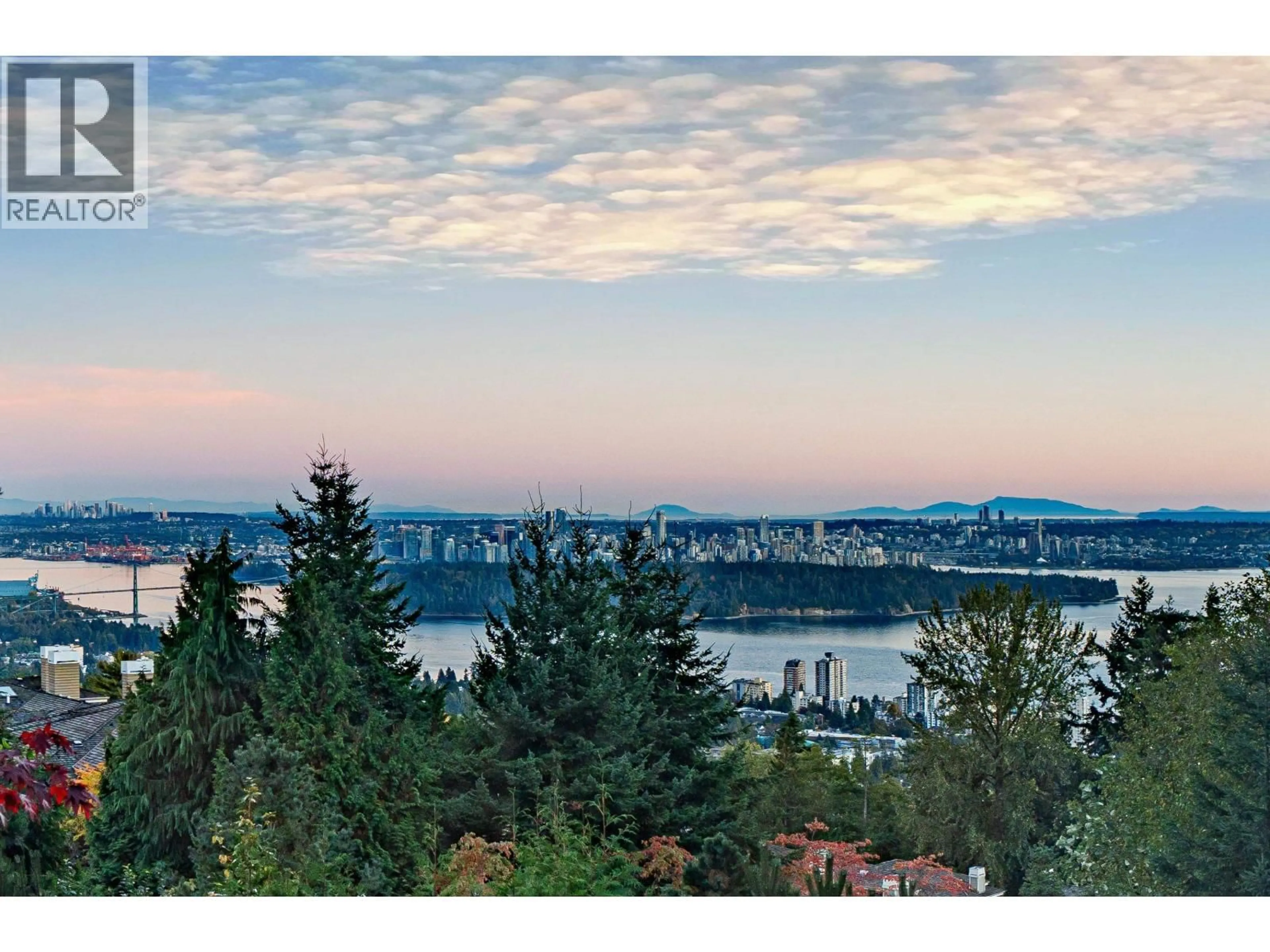 A pic from outside/outdoor area/front of a property/back of a property/a pic from drone, water/lake/river/ocean view for 2398 CONSTANTINE PLACE, West Vancouver British Columbia V7S3H7