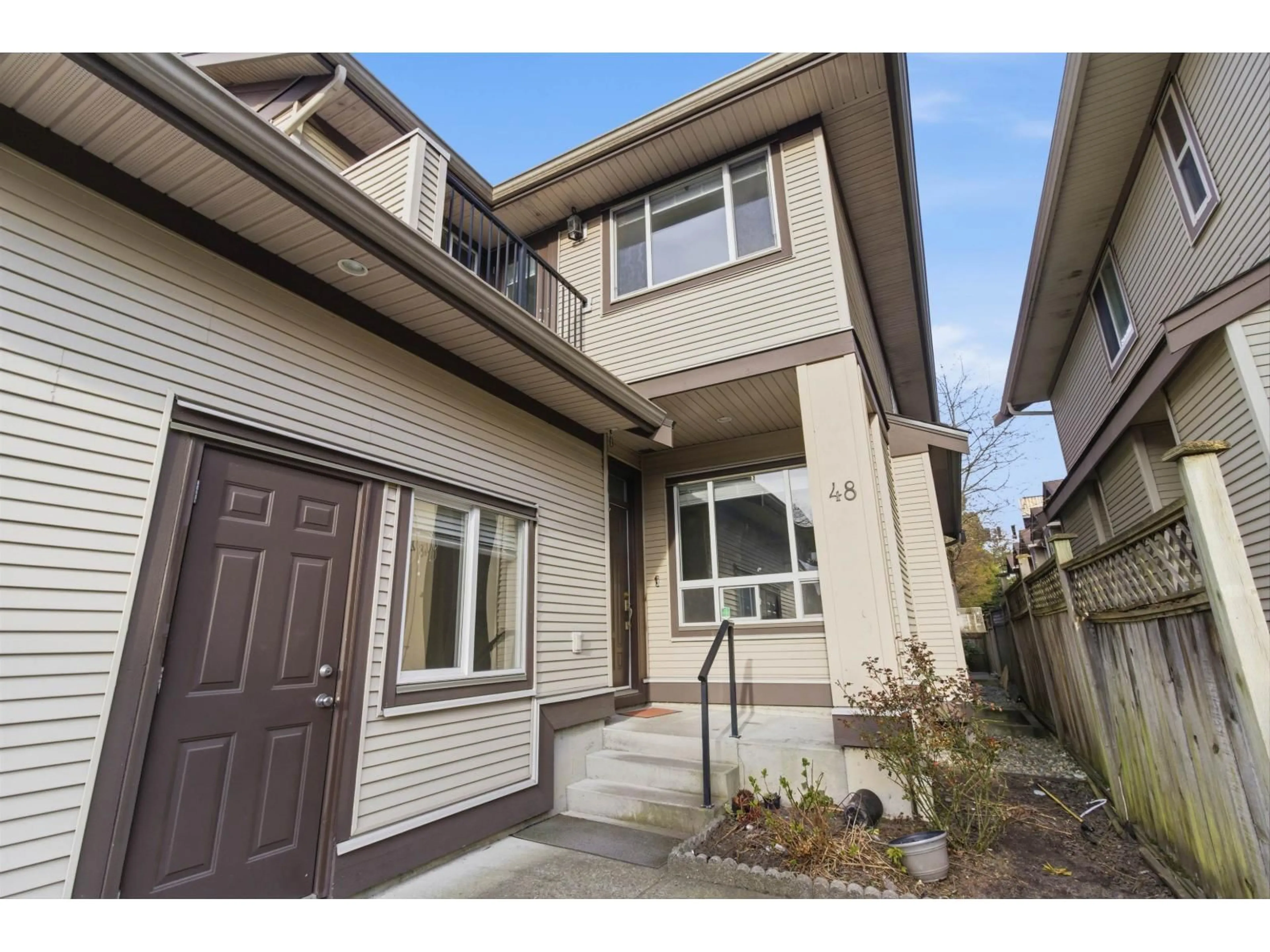 Home with vinyl exterior material, street for 48 - 15168 66A AVENUE, Surrey British Columbia V3S1X2