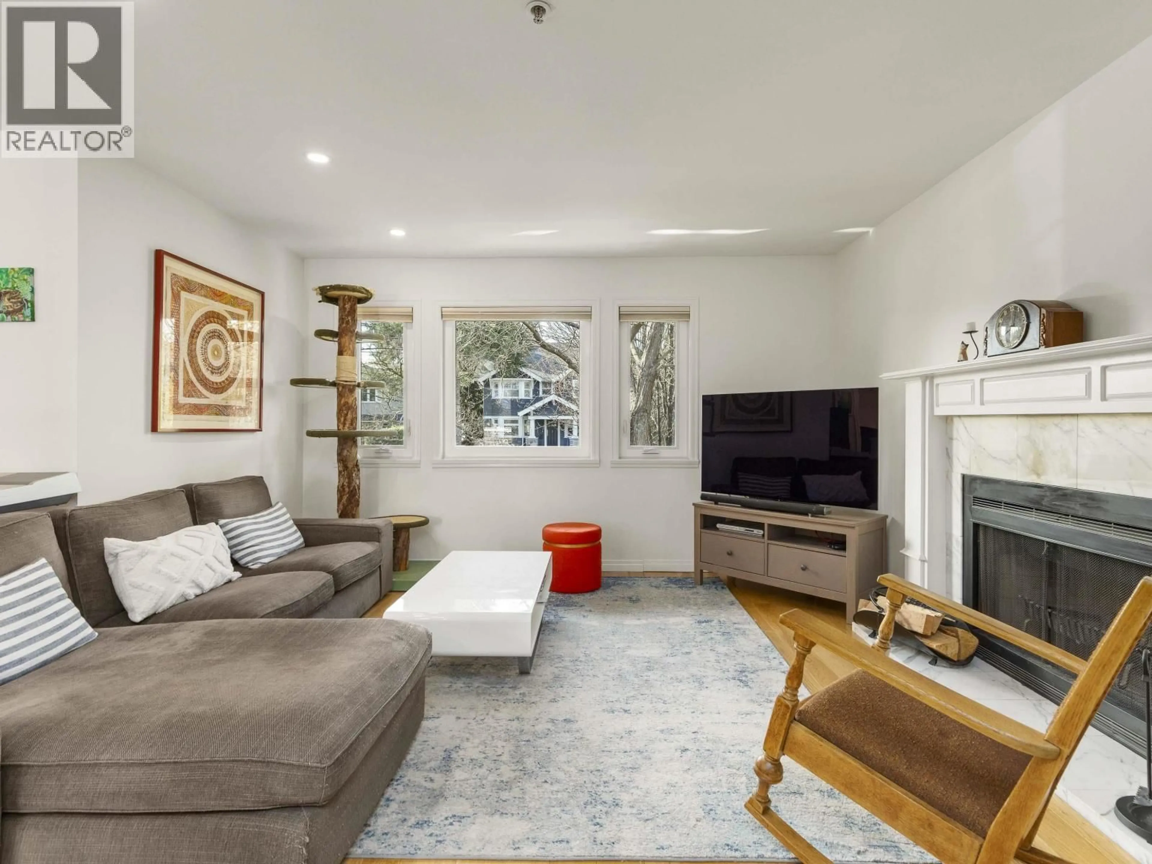 Living room with furniture, unknown for 1815 14TH AVENUE, Vancouver British Columbia V6J2J8
