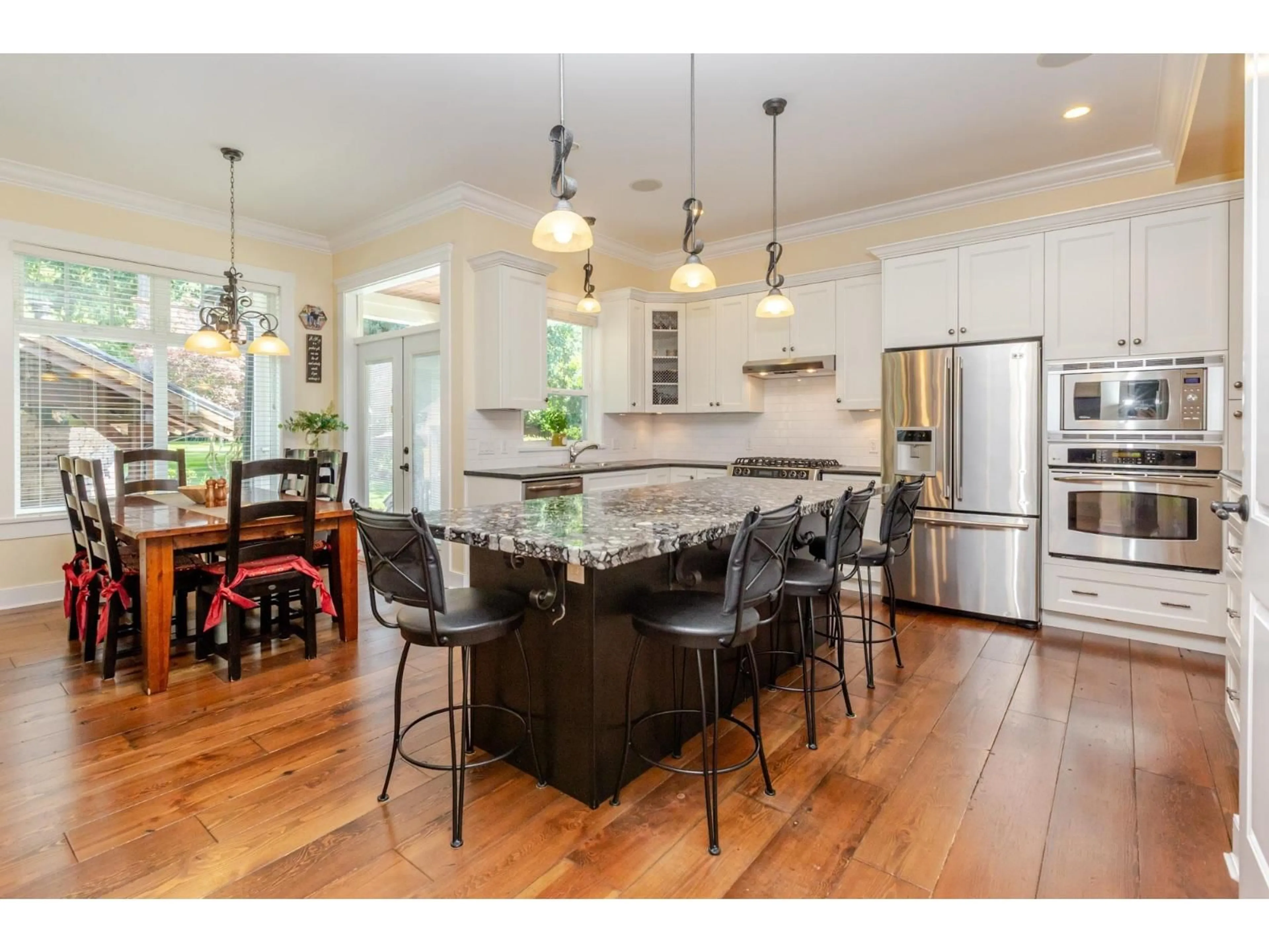Open concept kitchen, unknown for 4722 217A STREET, Langley British Columbia V3A2N7