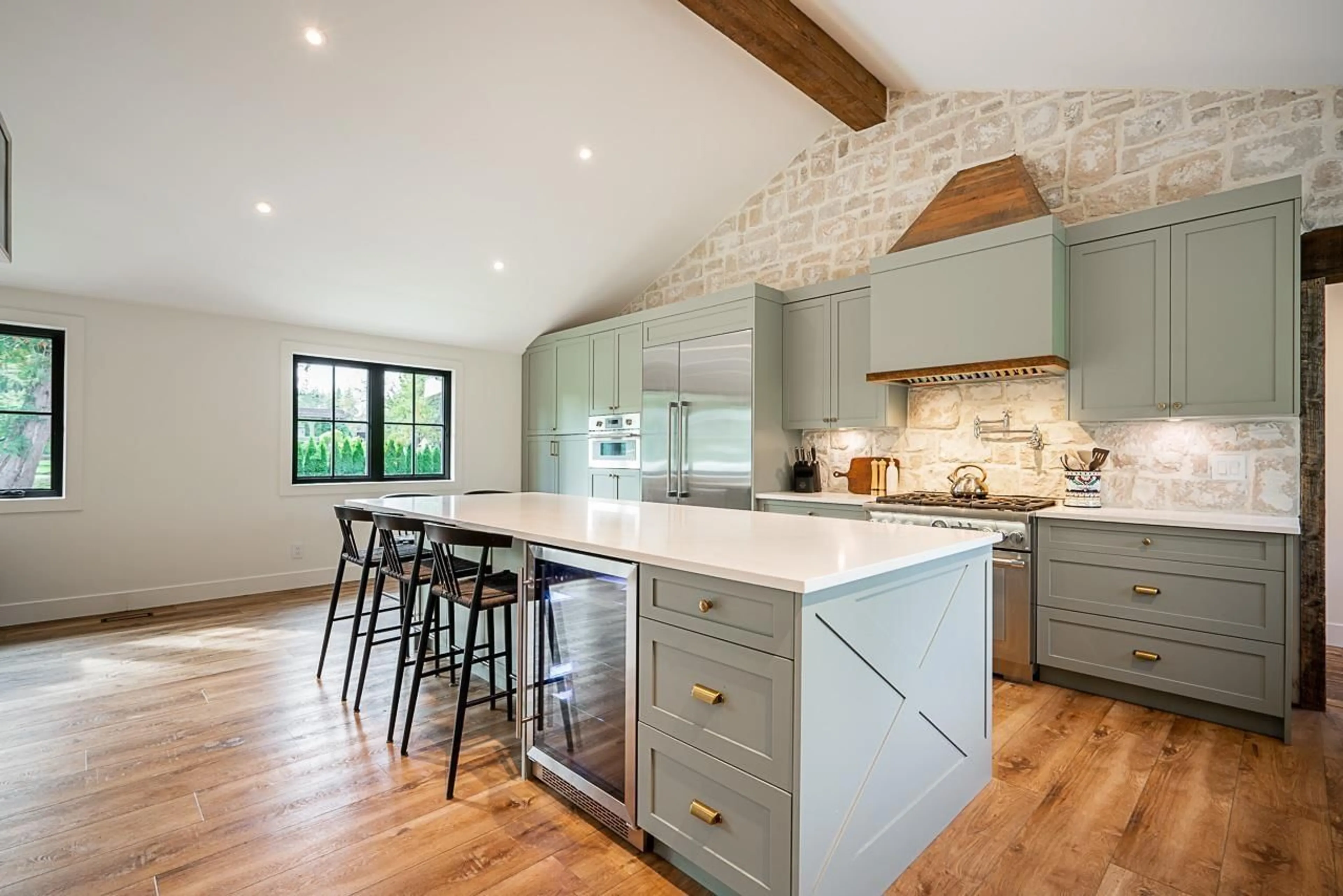 Contemporary kitchen, unknown for 4650 MARTINGALE CRESCENT, Langley British Columbia V2Z2L6