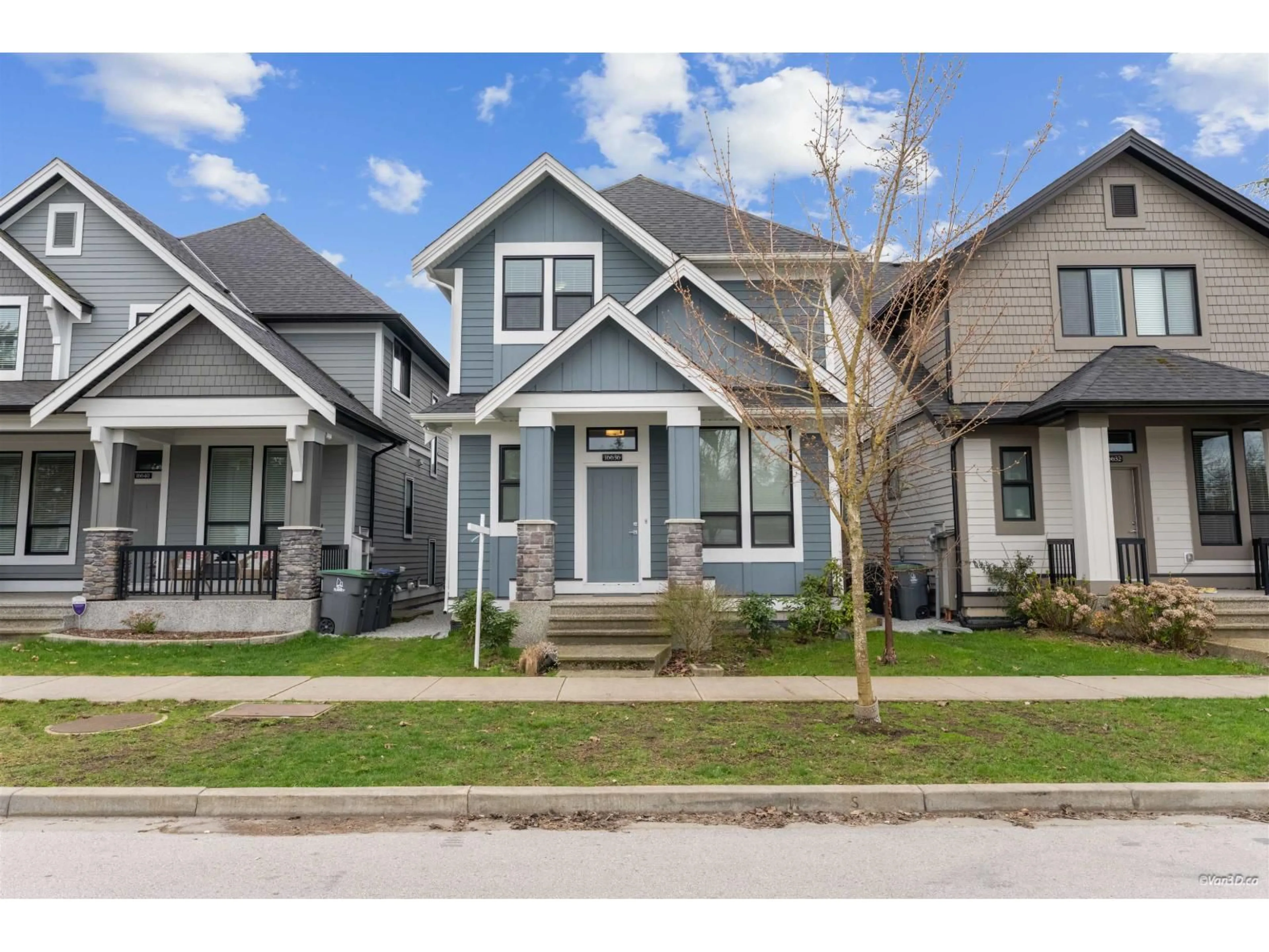 Home with vinyl exterior material, street for 16636 EDGEWOOD DRIVE, Surrey British Columbia V3Z9X9
