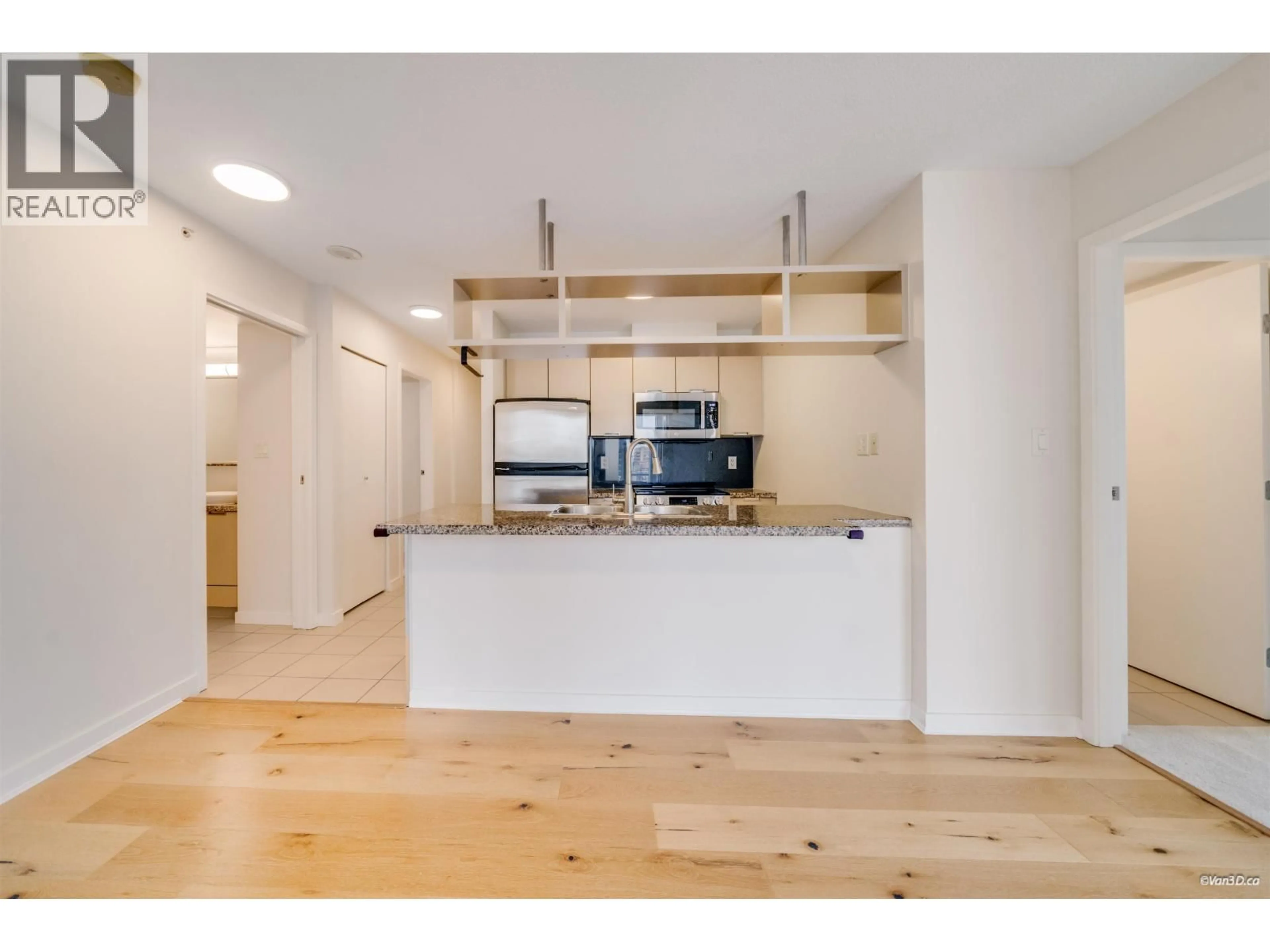Open concept kitchen, wood/laminate floor for 1710 - 1082 SEYMOUR STREET, Vancouver British Columbia V6B1X9