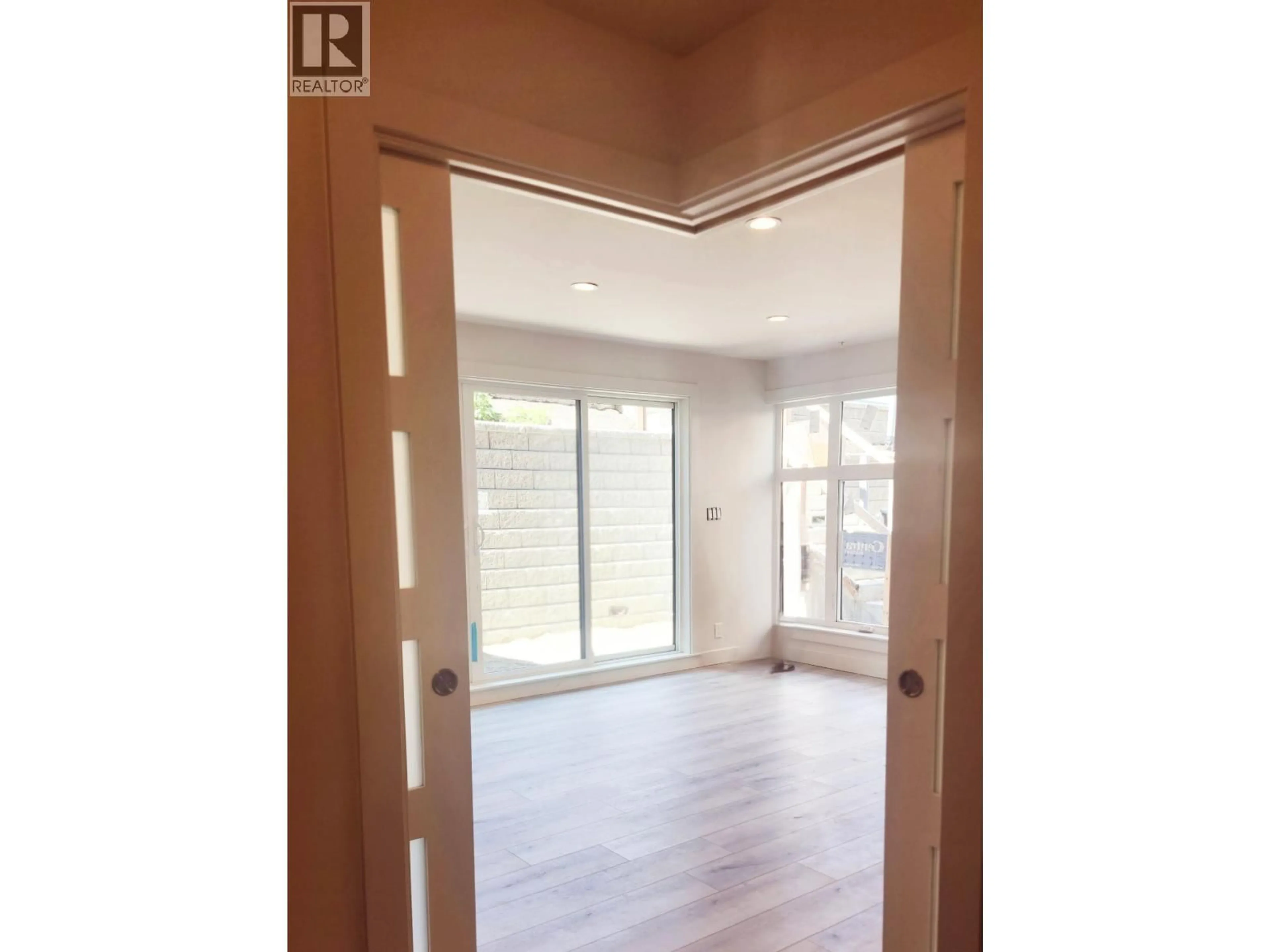 Unknown for B2G1 - 464 EAGLECREST DRIVE, Gibsons British Columbia V0N1V9