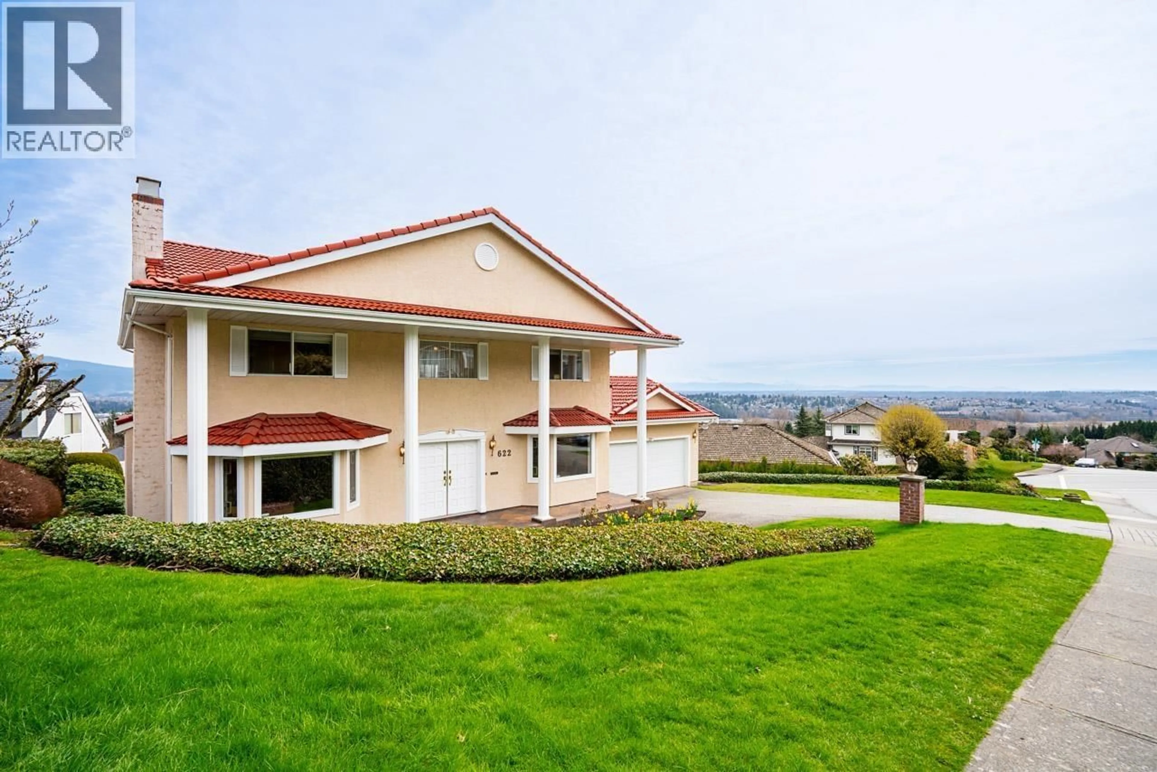 Patio, mountain view for 622 CLEARWATER WAY, Coquitlam British Columbia V3C5E6