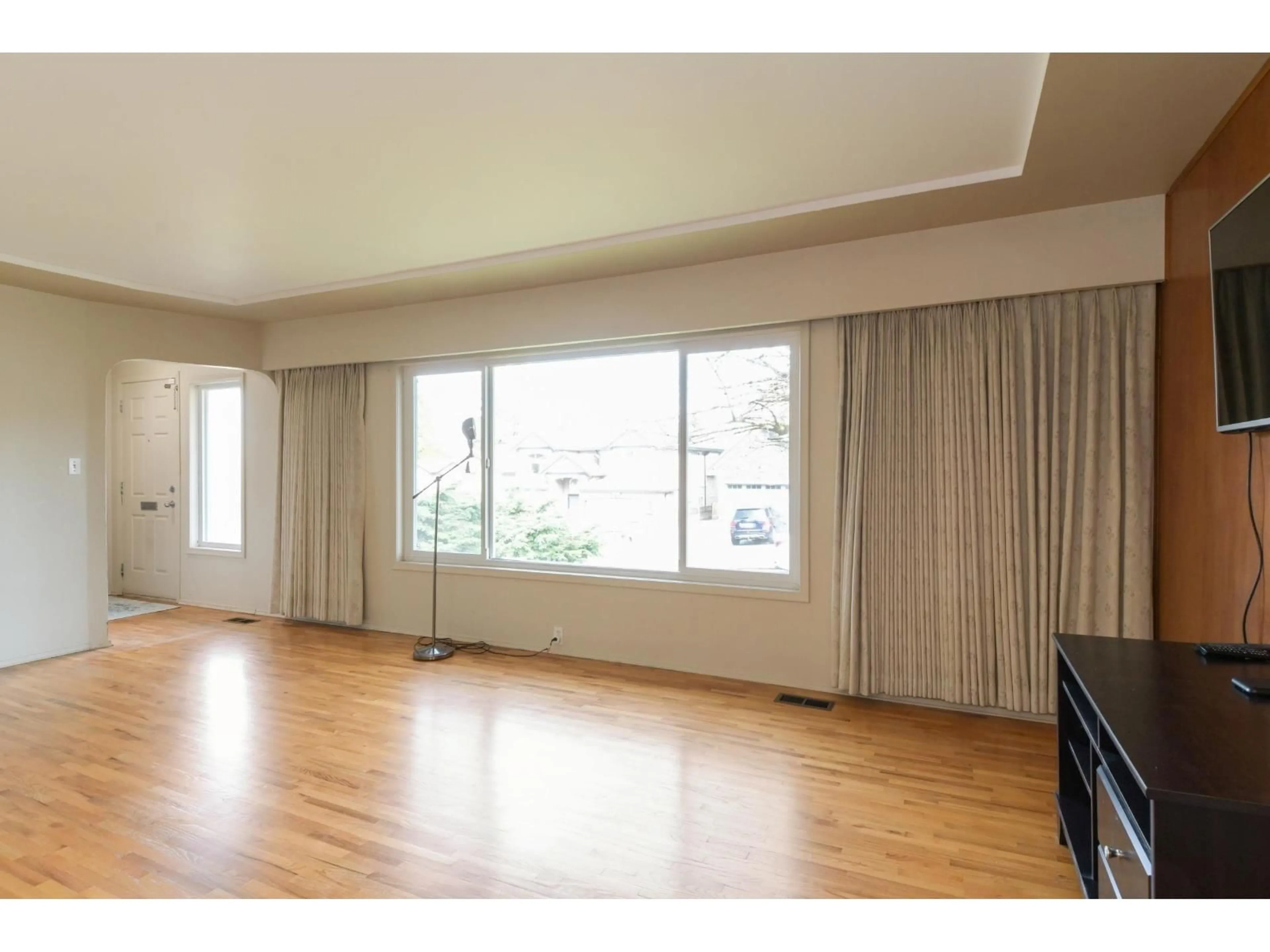 A pic of a room for 14028 102 AVENUE, Surrey British Columbia V3T1P4