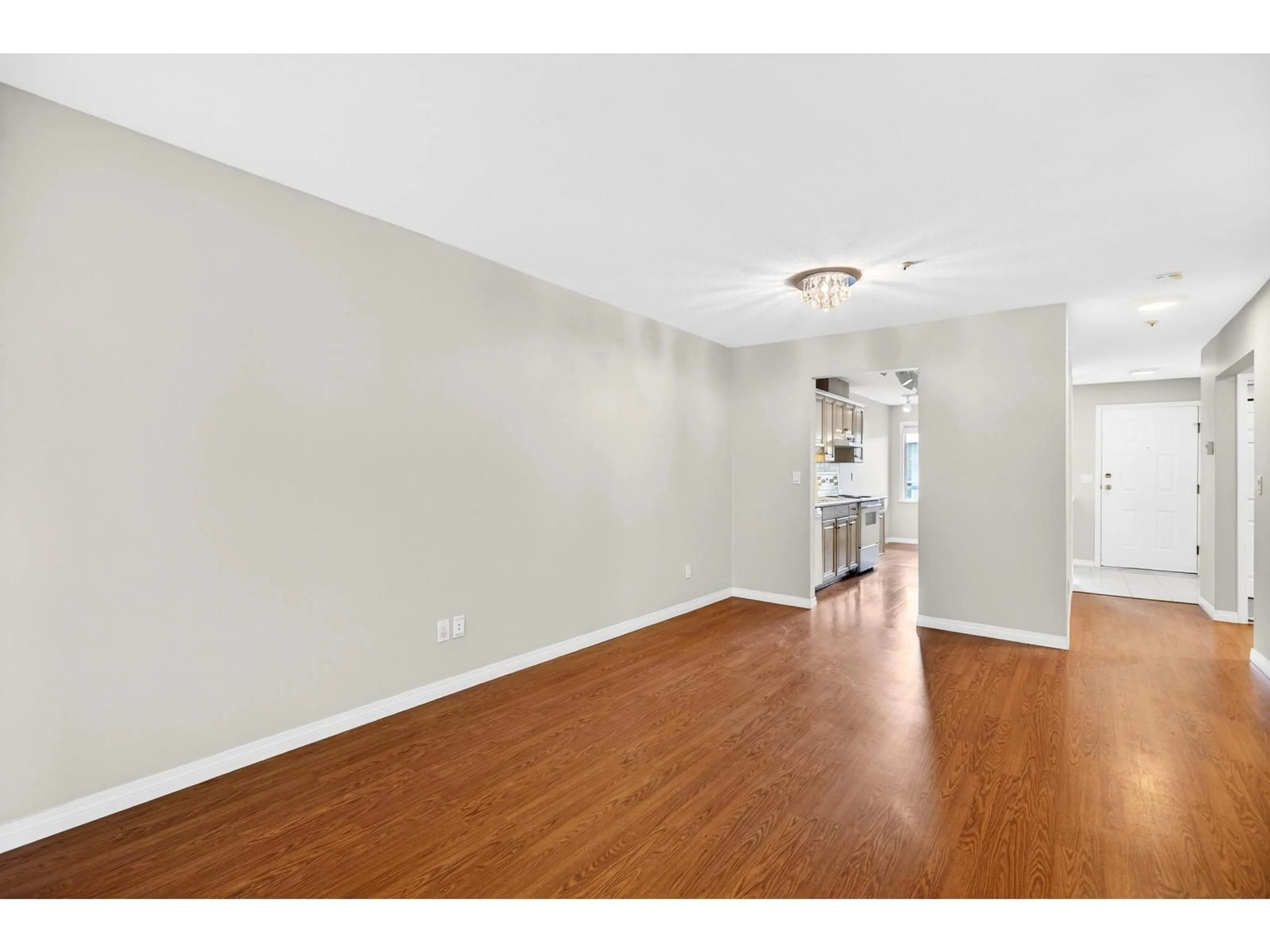 A pic of a room for 303 - 20240 54A AVENUE, Langley British Columbia V3A3W7