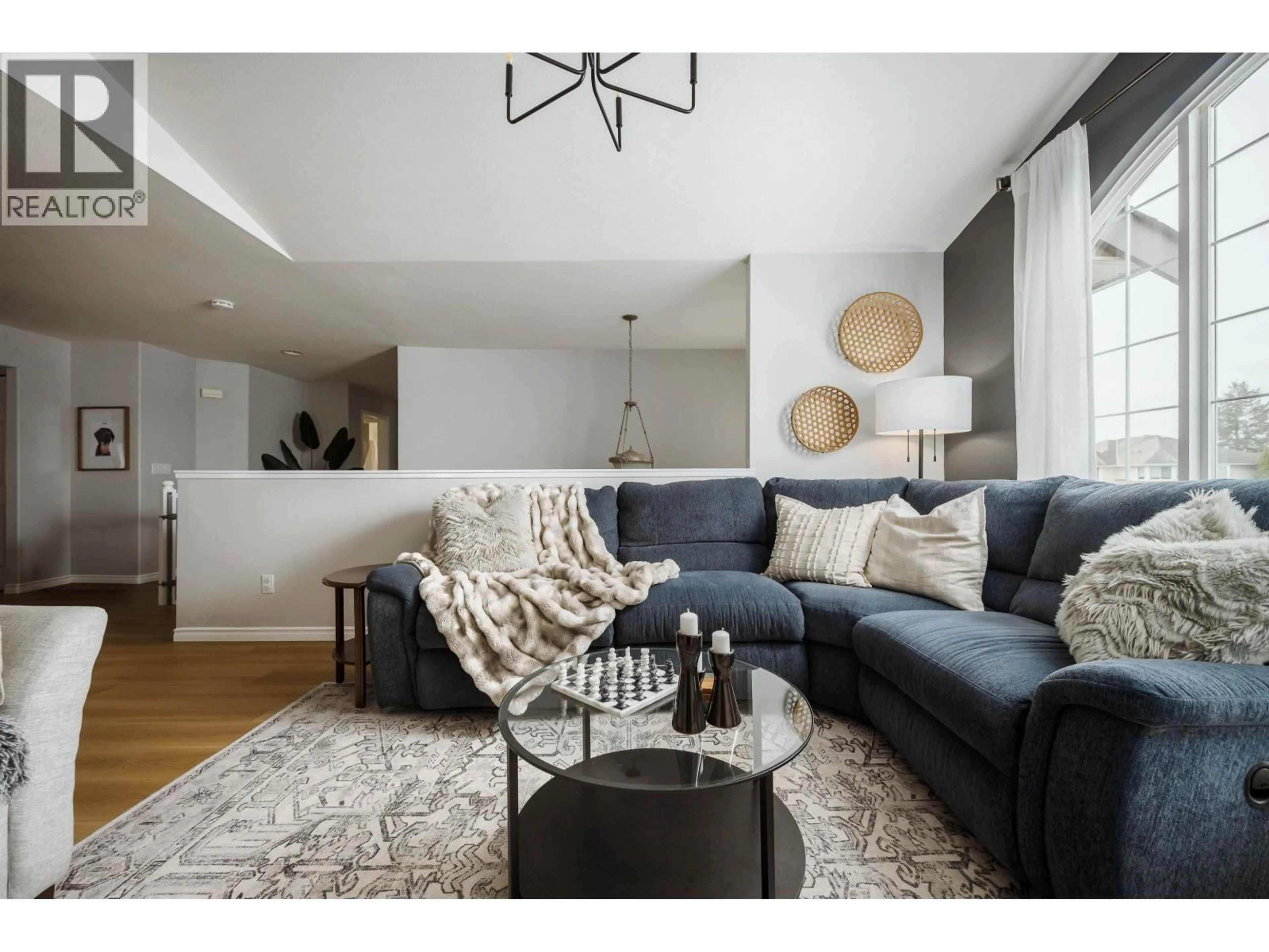 Living room with furniture, unknown for 11706 GLENHURST STREET, Maple Ridge British Columbia V2X2K6