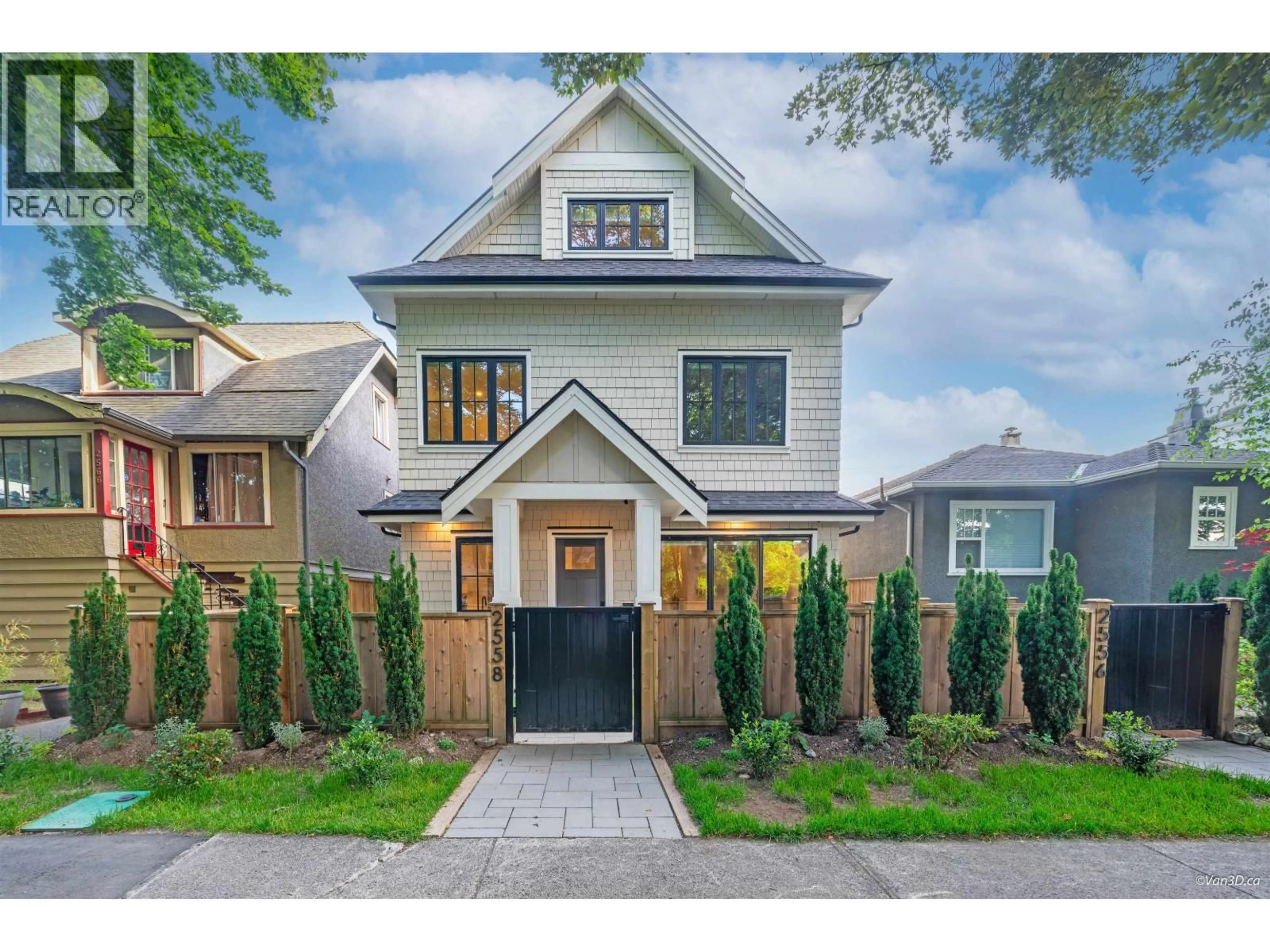 Home with brick exterior material, street for 2558 WILLIAM STREET, Vancouver British Columbia V5K2Y4