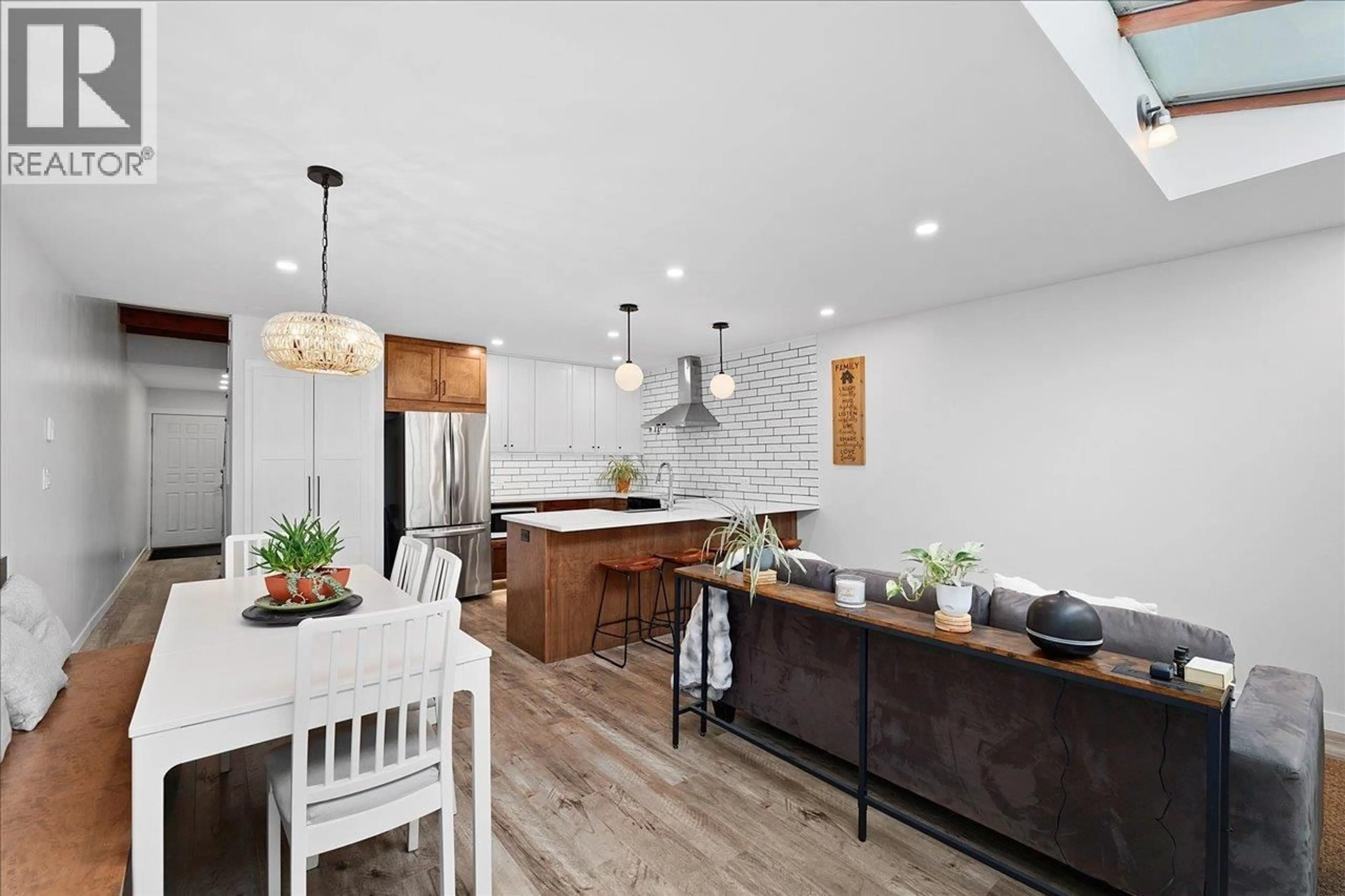 Open concept kitchen, unknown for 4975 RIVER REACH, Delta British Columbia V4K4A3