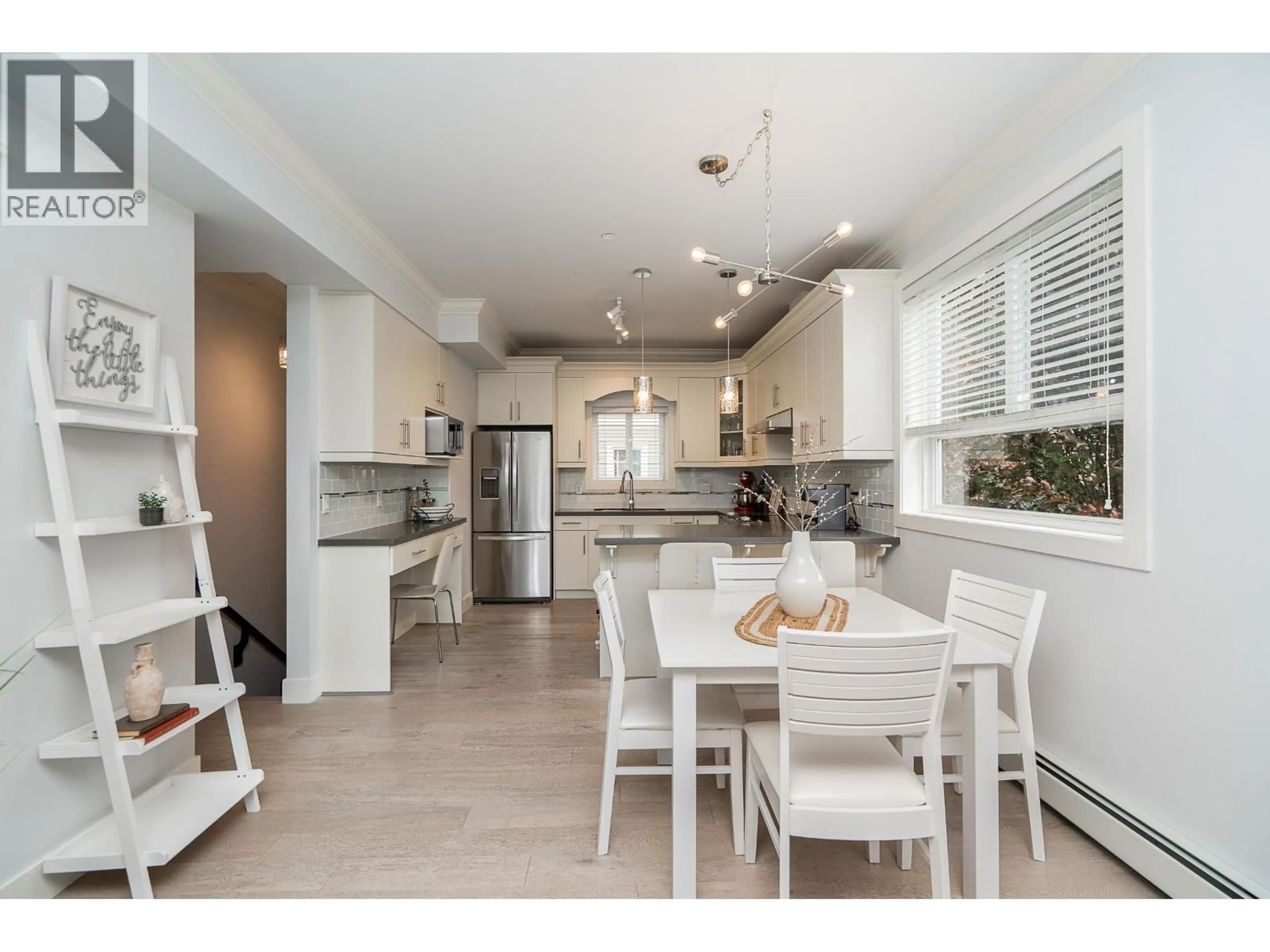 Open concept kitchen, ceramic/tile floor for 201 - 3488 SEFTON STREET, Port Coquitlam British Columbia V3B3R2