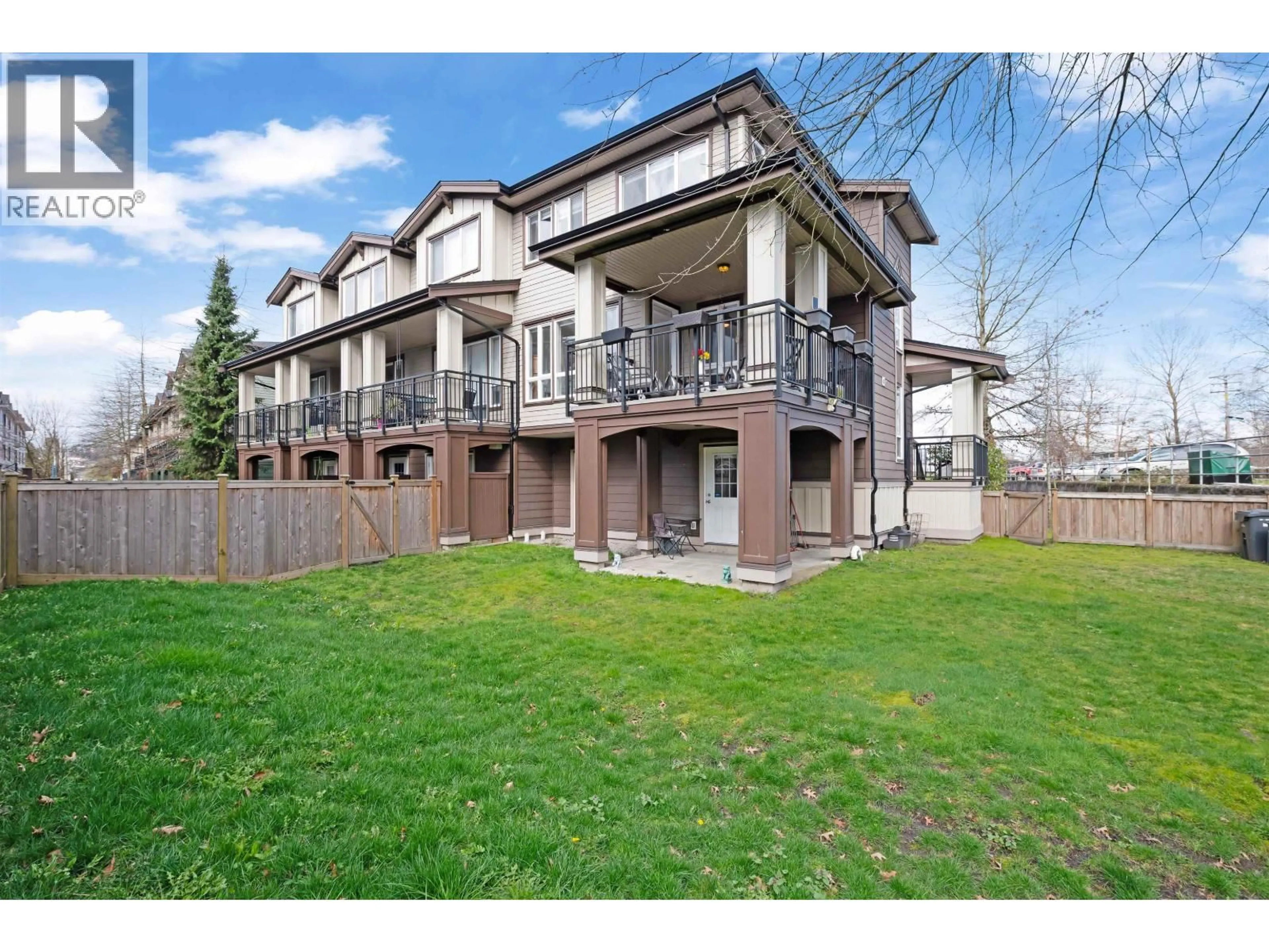 Patio, mountain view for 47 - 160 PEMBINA STREET, New Westminster British Columbia V3M0A3