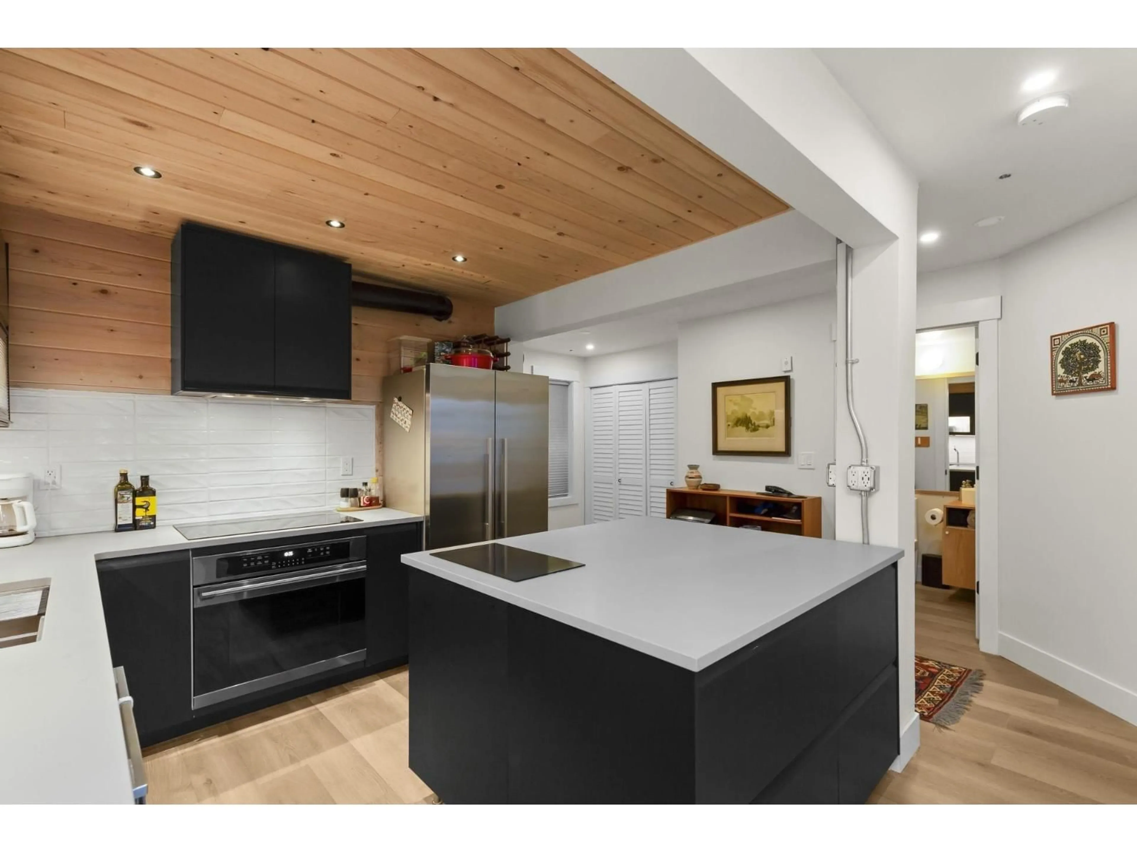 Open concept kitchen, unknown for 113 - 33165 2 AVENUE, Mission British Columbia V2V6T8