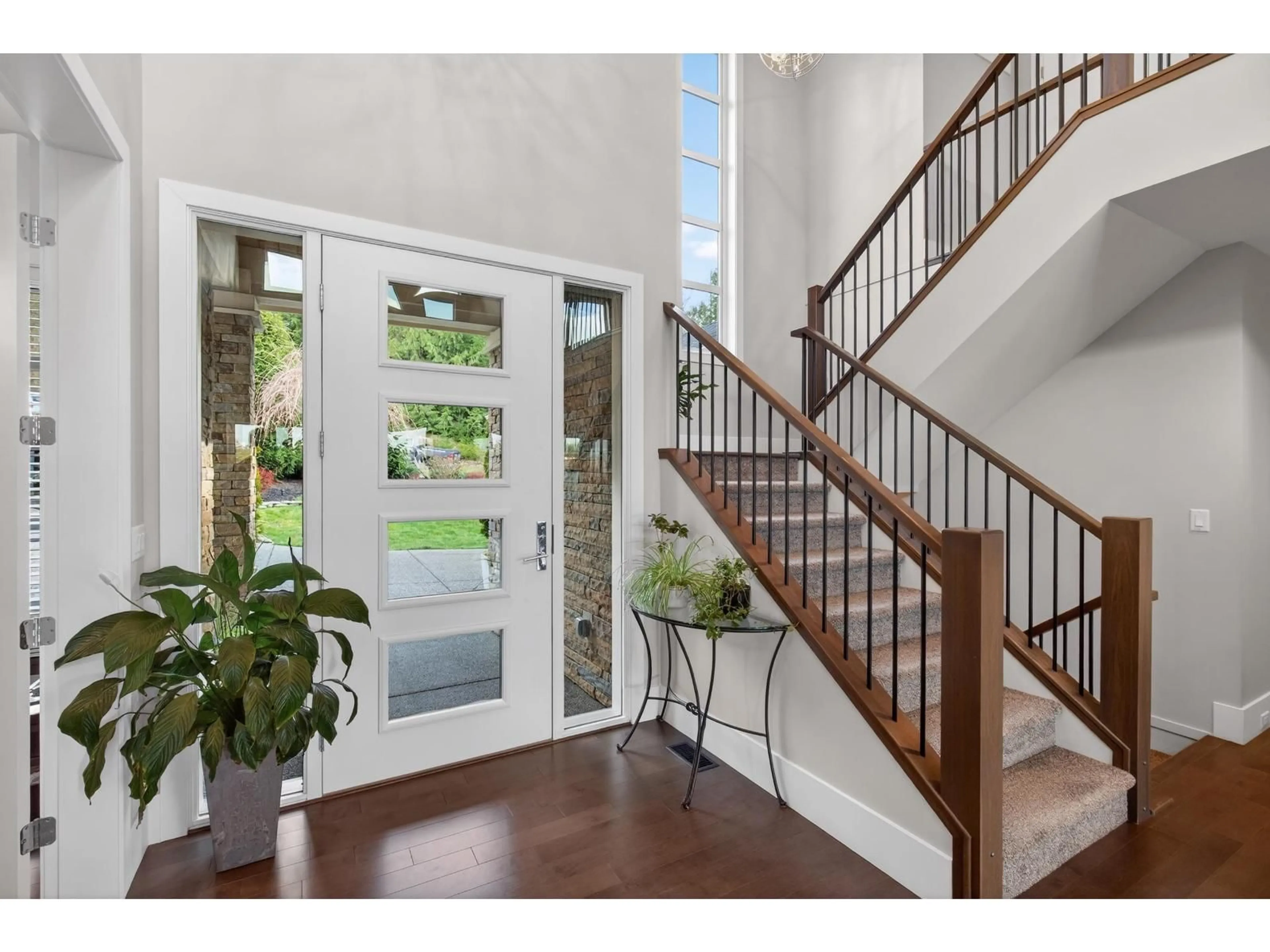 Indoor entryway for 17 - 24455 61 AVENUE, Langley British Columbia V2Y0R4