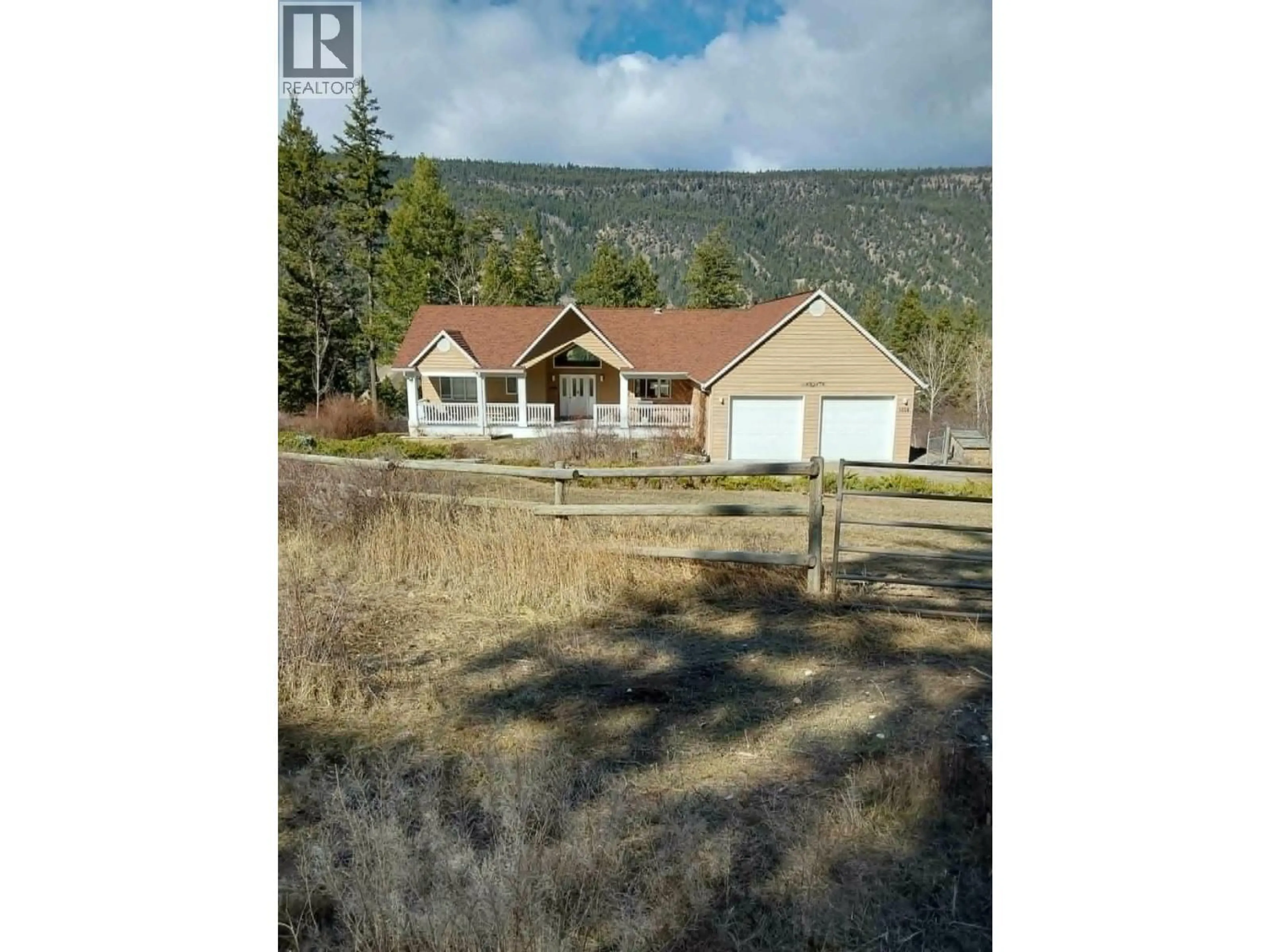 A pic from outside/outdoor area/front of a property/back of a property/a pic from drone, unknown for 3028 DE SOUS MOUNTAIN ROAD, Williams Lake British Columbia V2G5M8