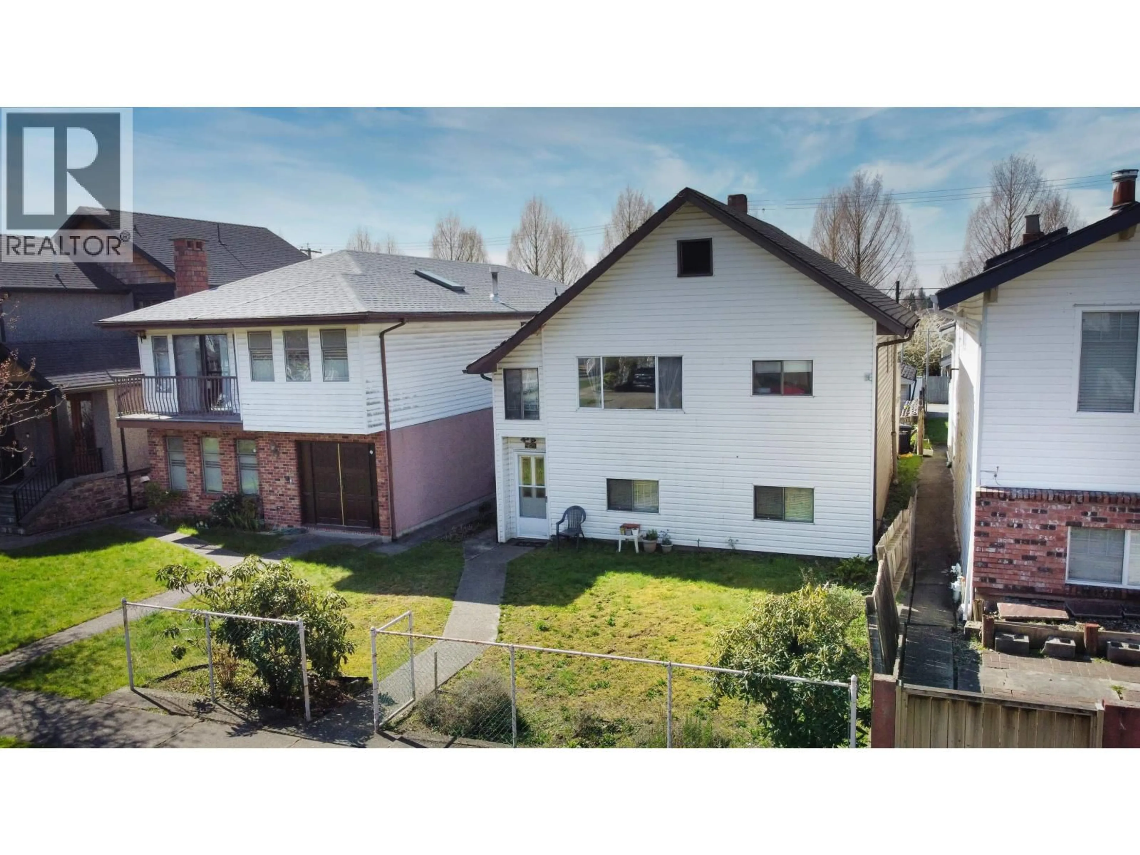 A pic from outside/outdoor area/front of a property/back of a property/a pic from drone, unknown for 5829 MCKINNON STREET, Vancouver British Columbia V5R4E2