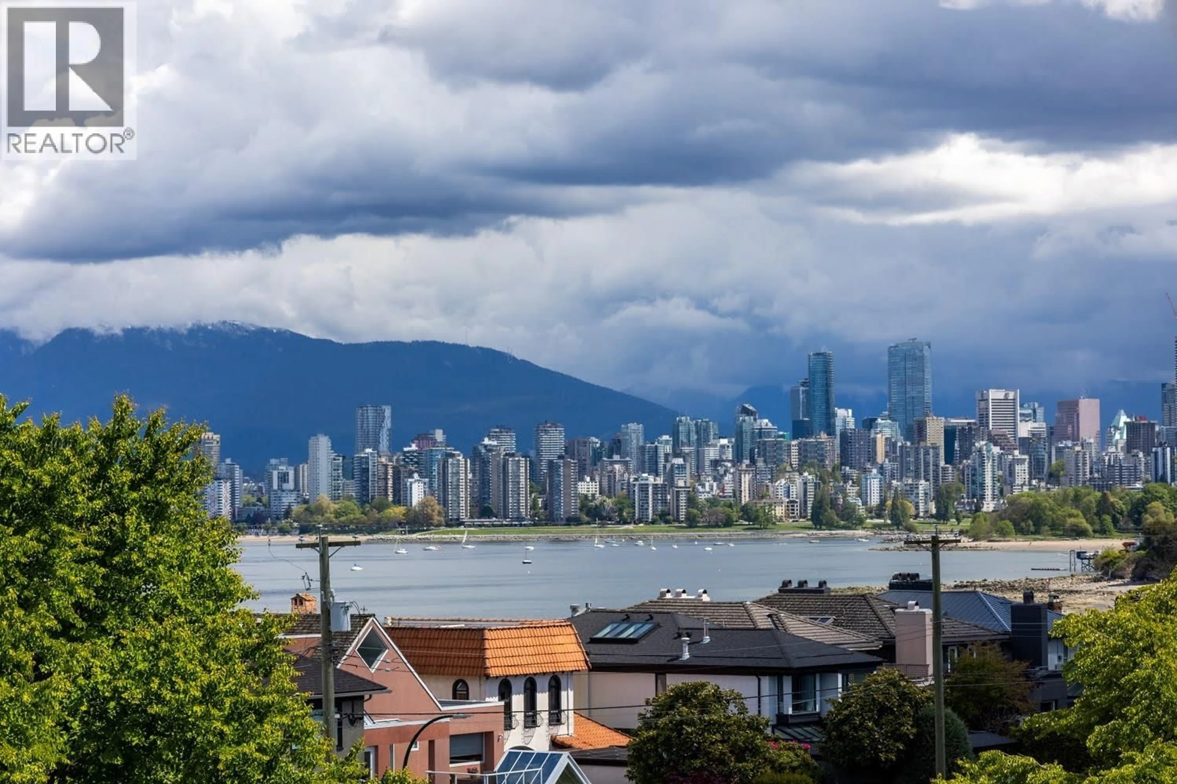 Unknown for 3240 1ST AVENUE, Vancouver British Columbia V6K1H5
