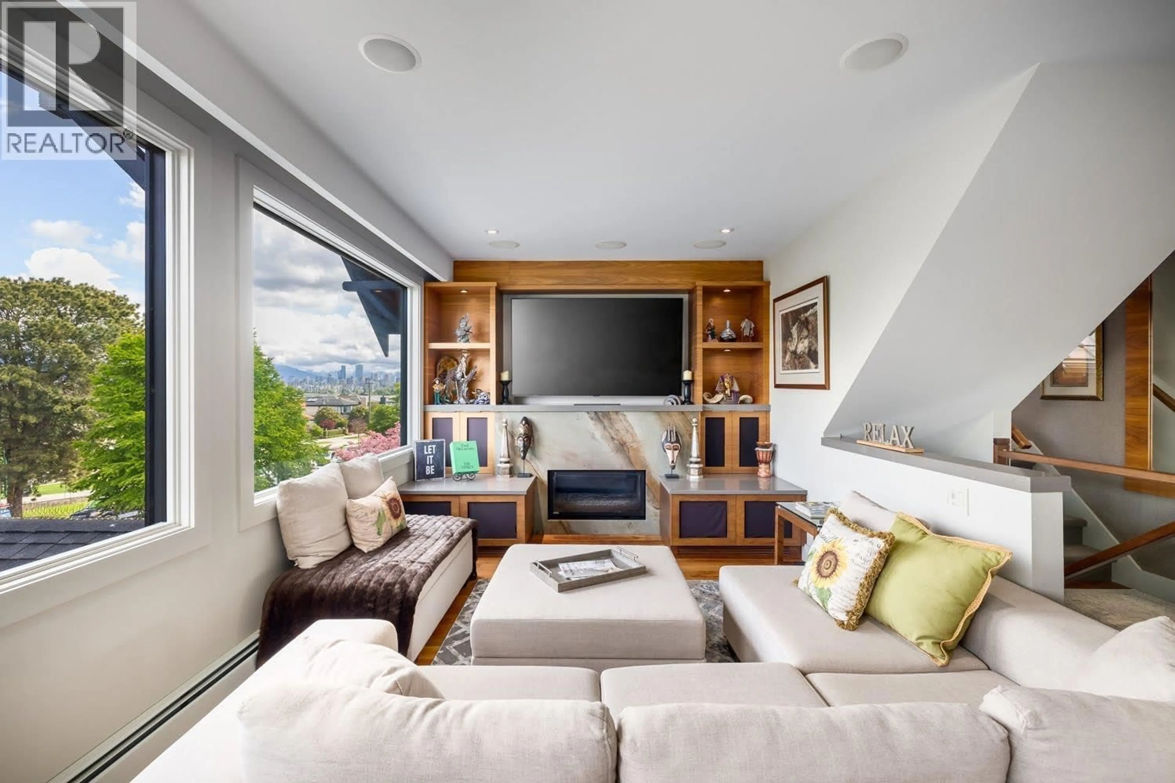 Living room with furniture, unknown for 3240 1ST AVENUE, Vancouver British Columbia V6K1H5