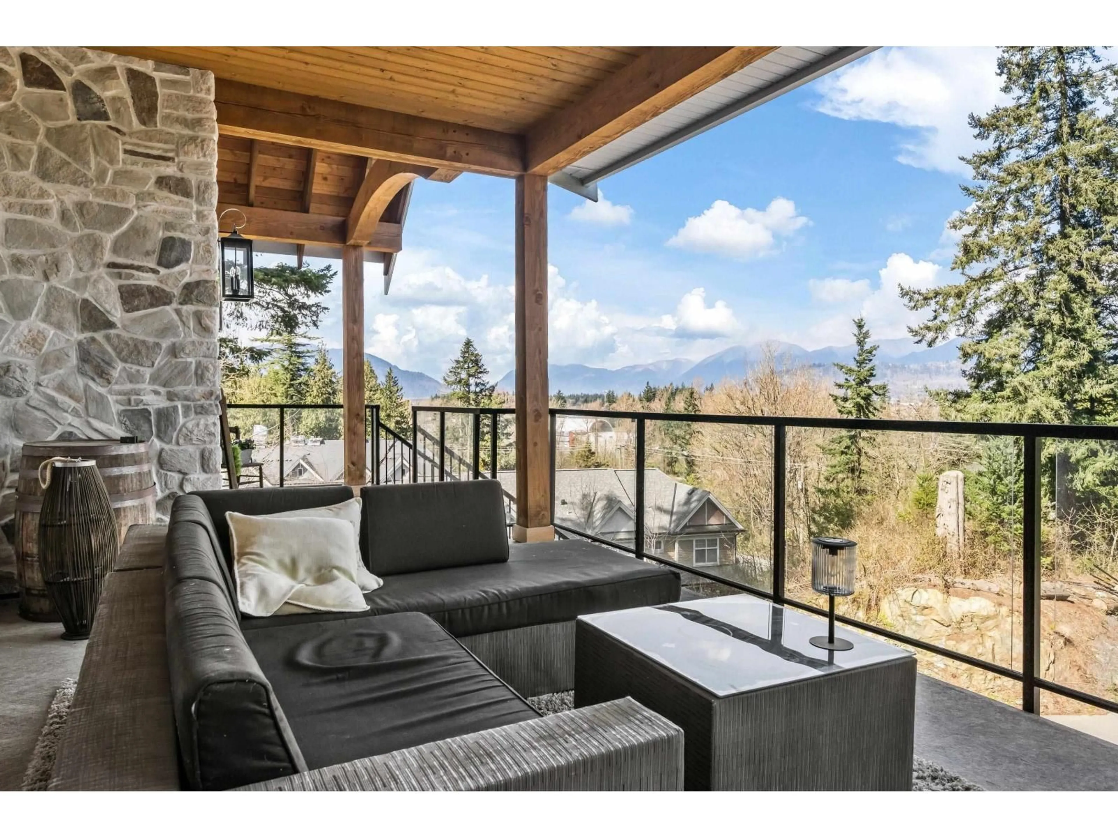 Patio, water/lake/river/ocean view for 1 - 45406 VEDDER MOUNTAIN ROAD, Chilliwack British Columbia V2R4C3