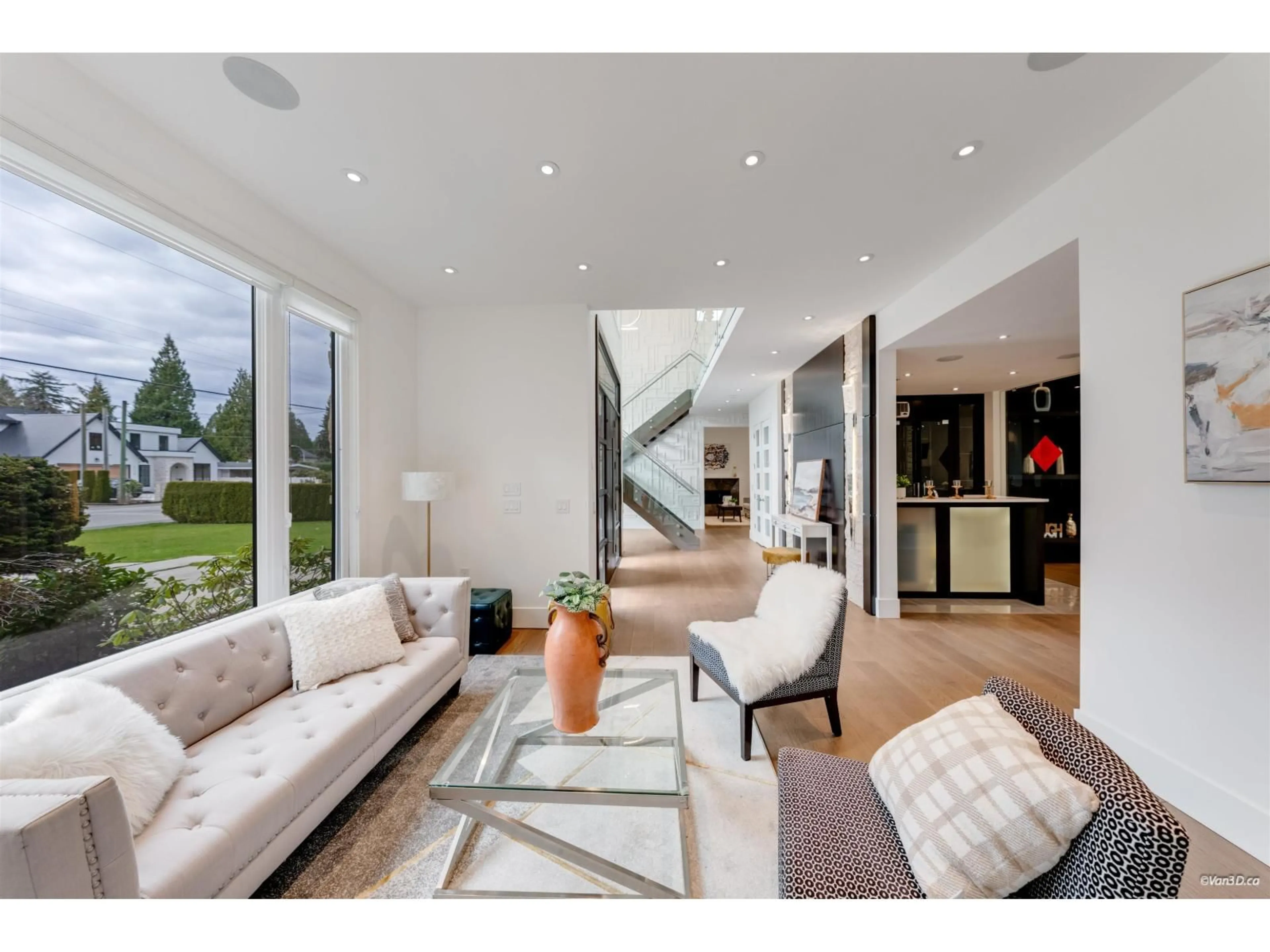 Living room with furniture, unknown for 2162 124 STREET, Surrey British Columbia V4A3M5