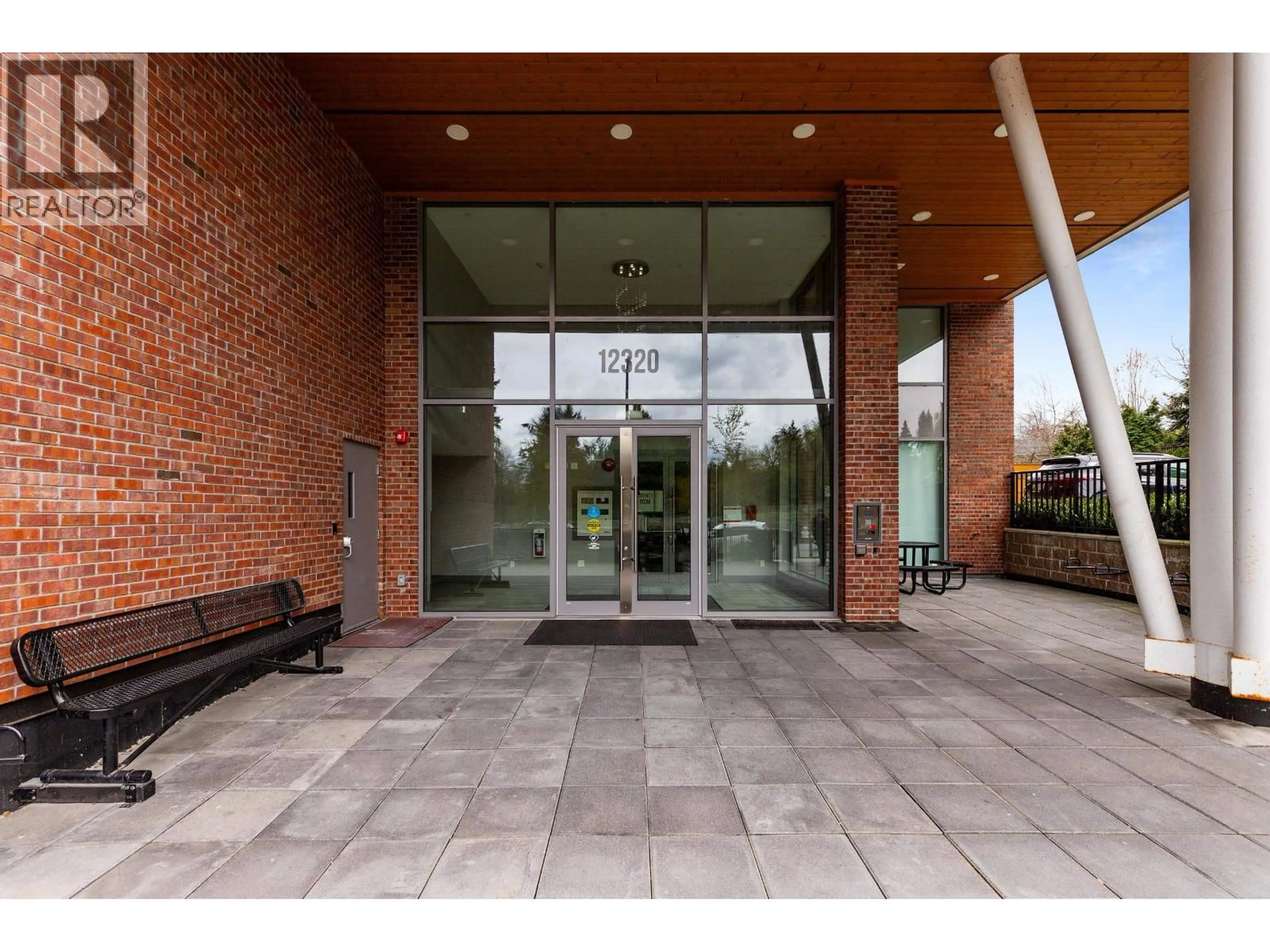 Indoor foyer for PH10 - 12320 222 STREET, Maple Ridge British Columbia V2X4K8