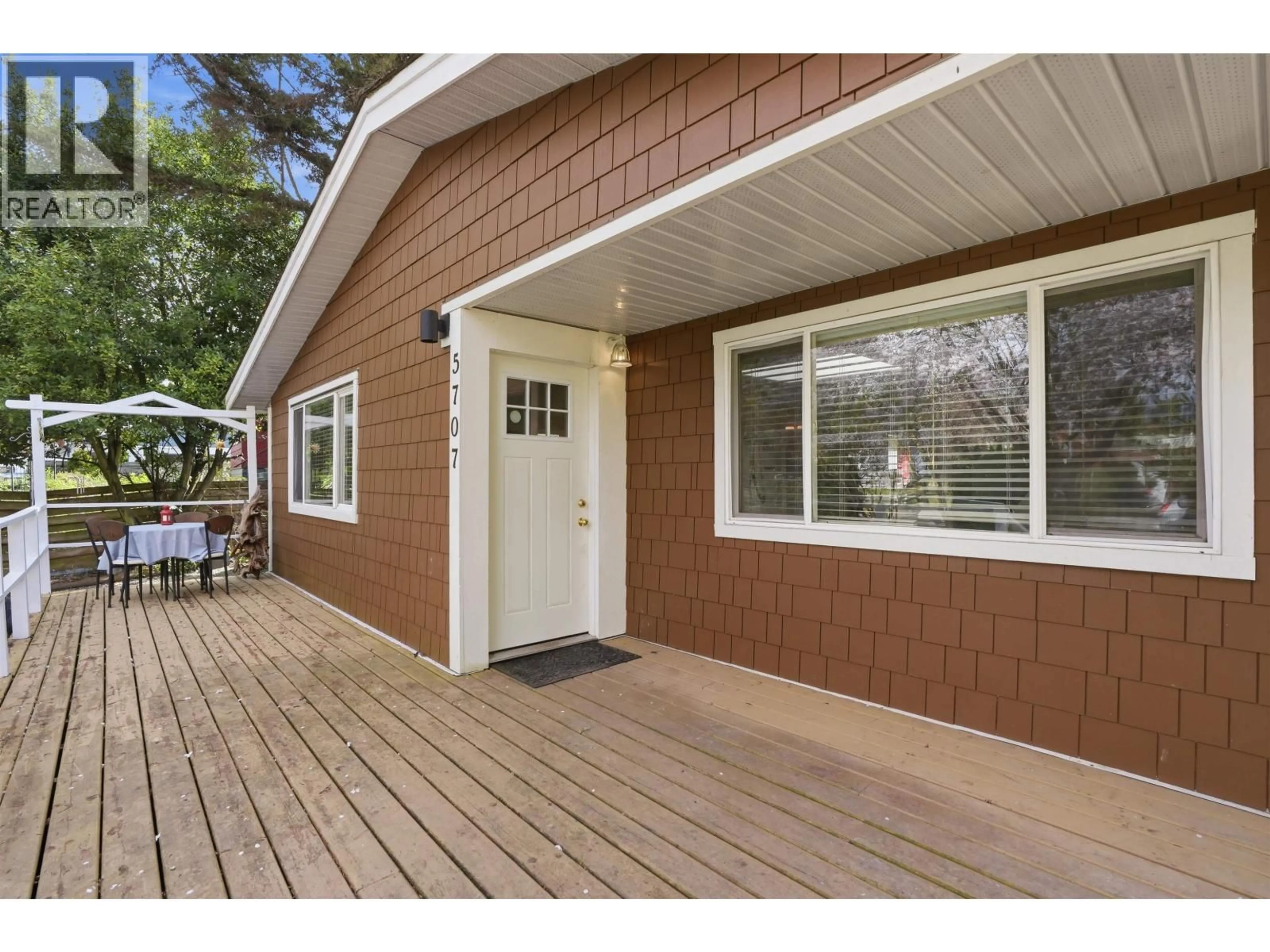 Home with vinyl exterior material, street for 5707 MEDUSA STREET, Sechelt British Columbia V0N3A0