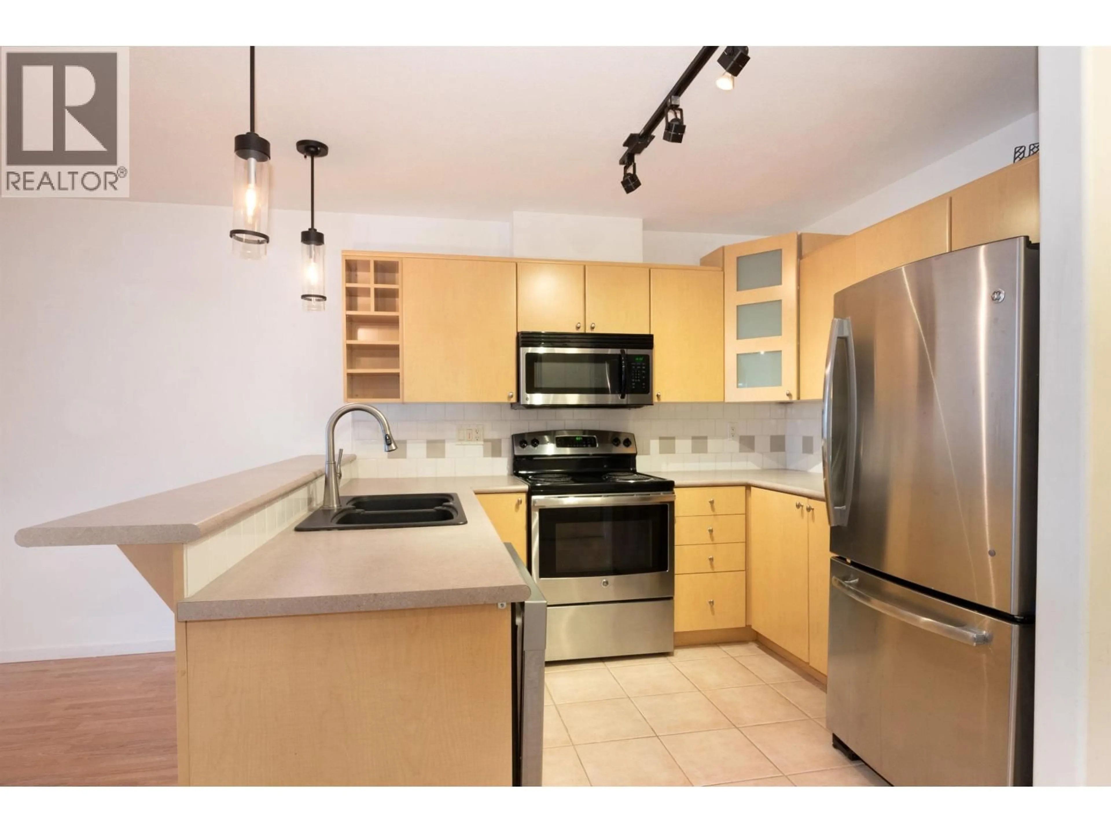 Standard kitchen, ceramic/tile floor for 105 - 3136 ST. JOHNS STREET, Port Moody British Columbia V3H5E4