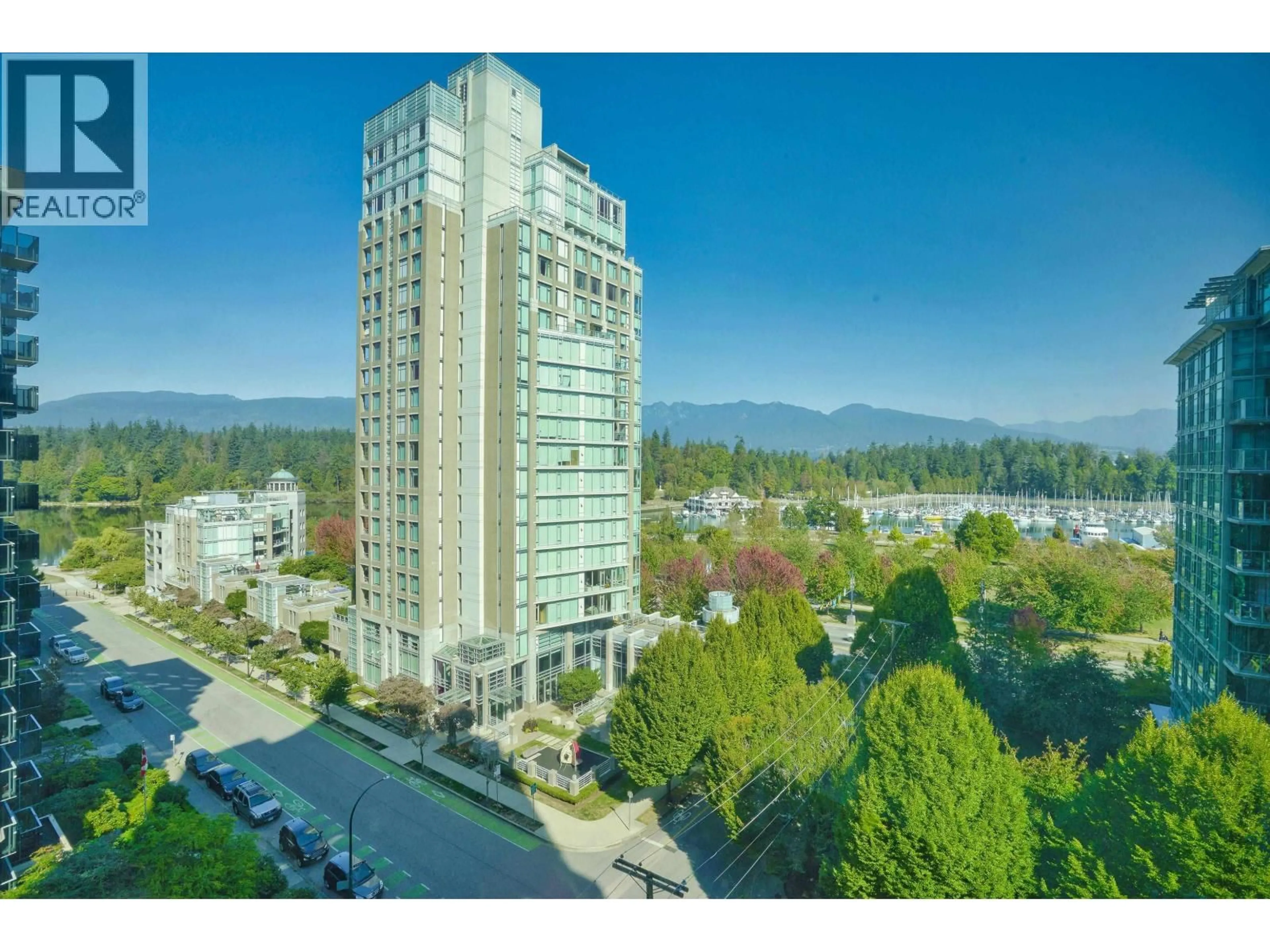 A pic from outside/outdoor area/front of a property/back of a property/a pic from drone, unknown for 902 - 1888 ALBERNI STREET, Vancouver British Columbia V6G1B3