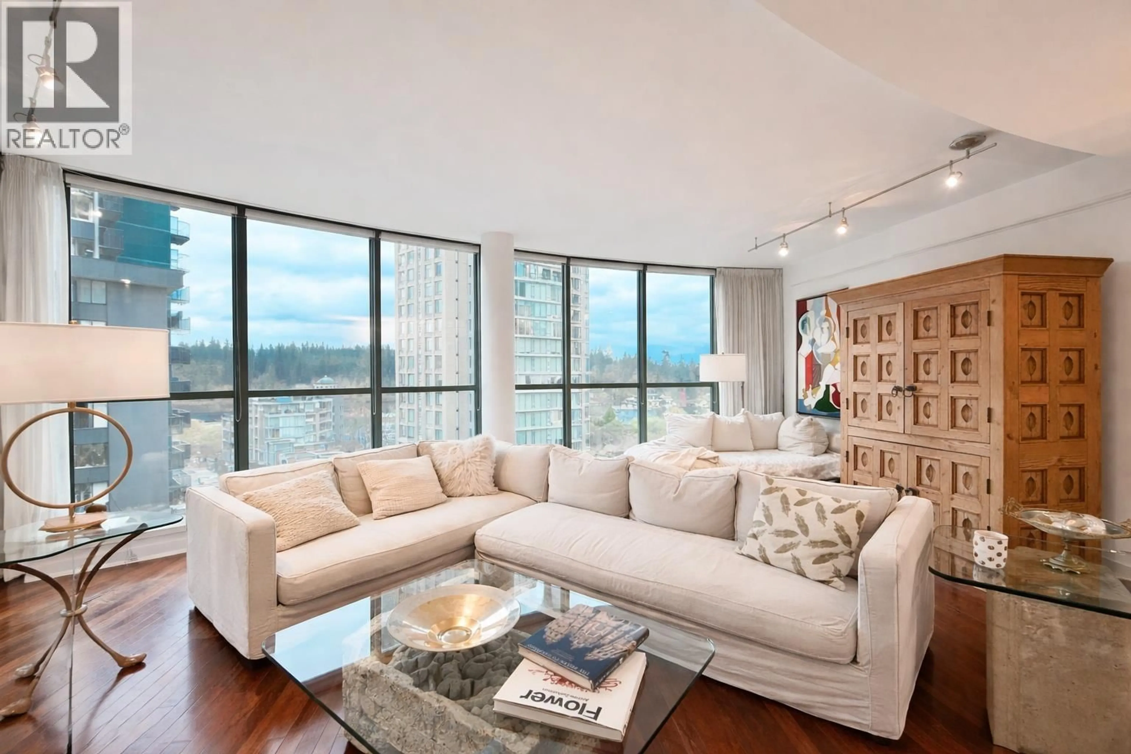 Living room with furniture, unknown for 902 - 1888 ALBERNI STREET, Vancouver British Columbia V6G1B3