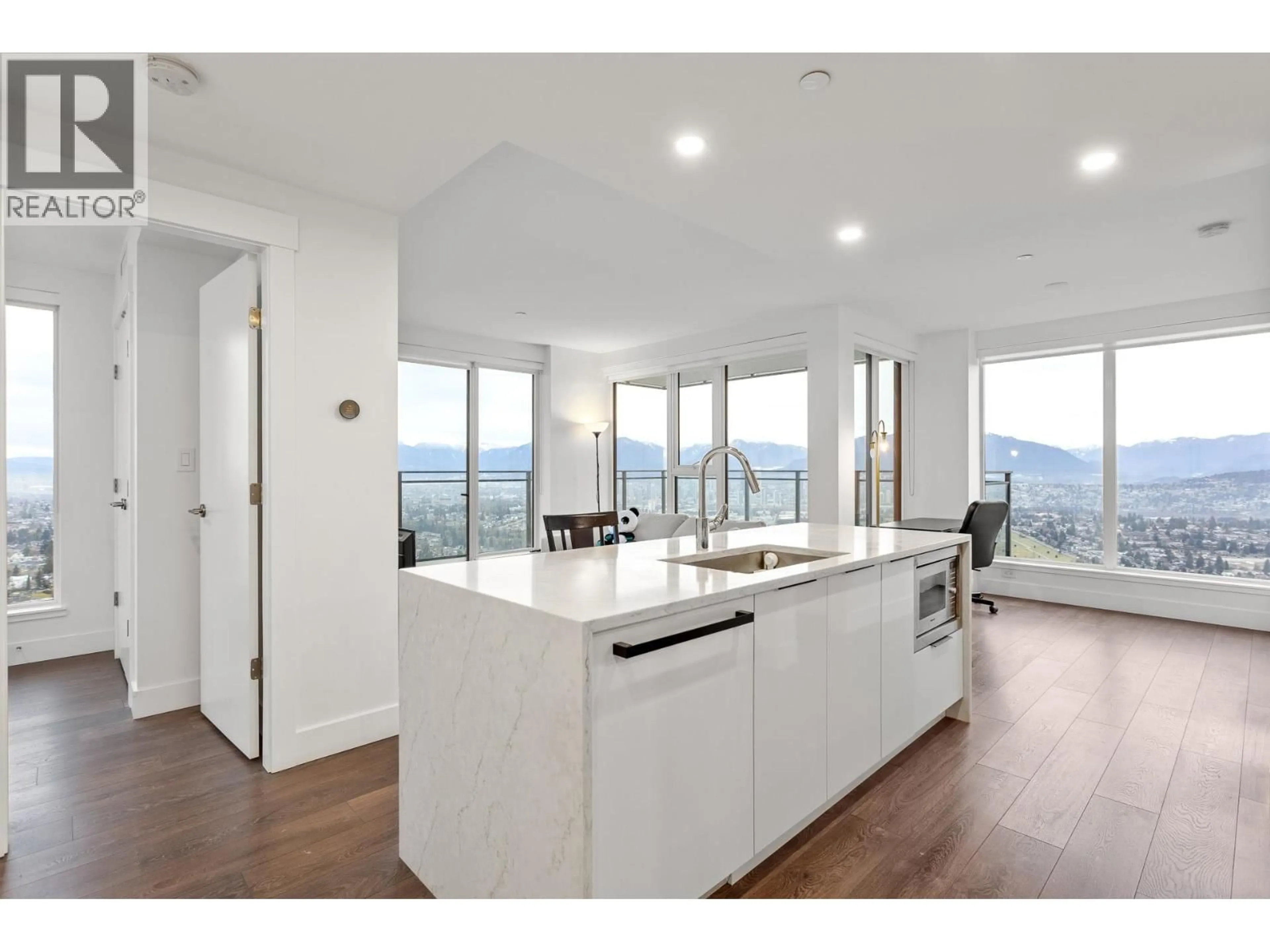 Open concept kitchen, unknown for 3608 - 4711 HAZEL STREET, Burnaby British Columbia V5H0J9