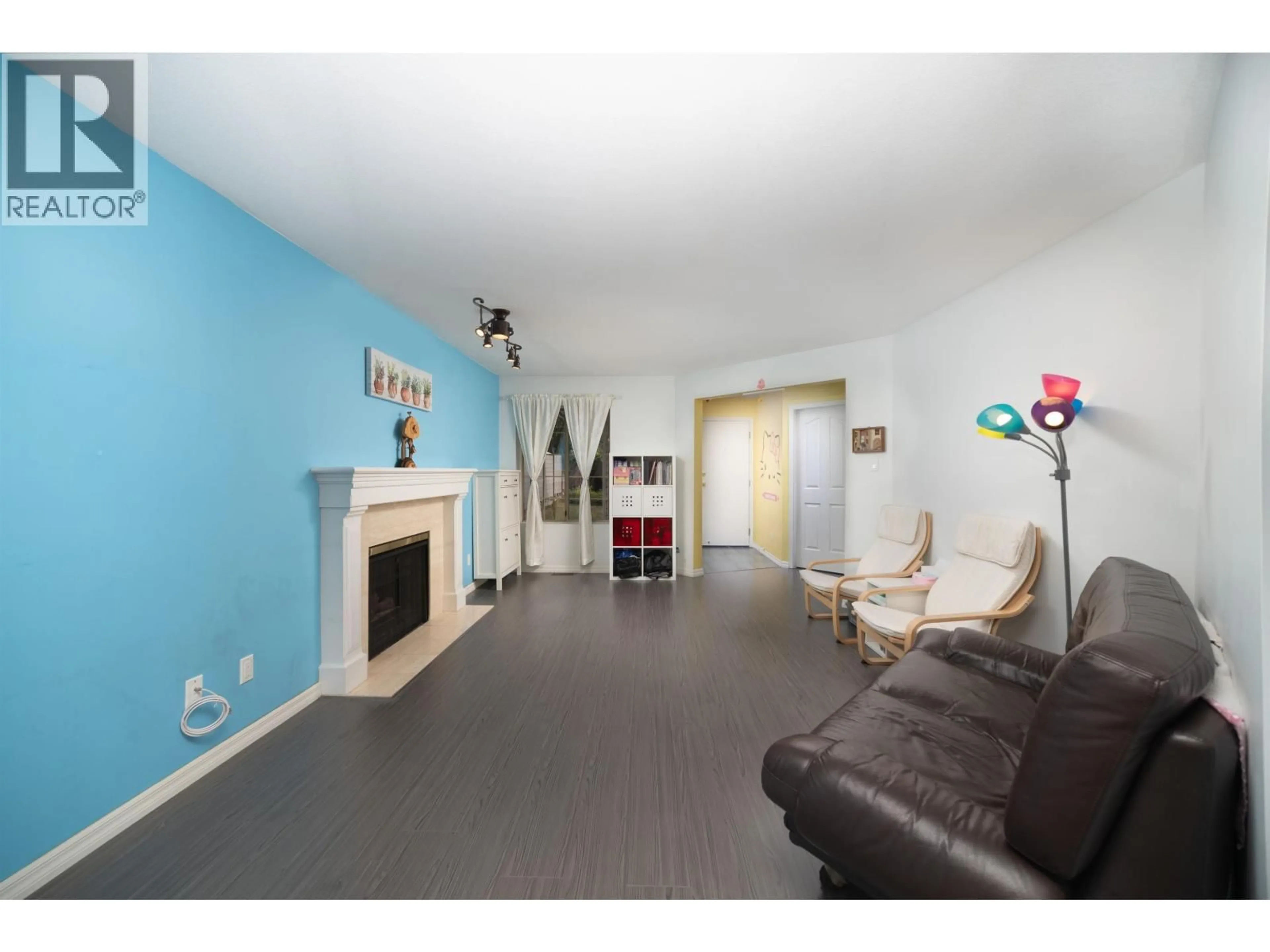 A pic of a room for 1931 WESTVIEW DRIVE, North Vancouver British Columbia V7M3B1