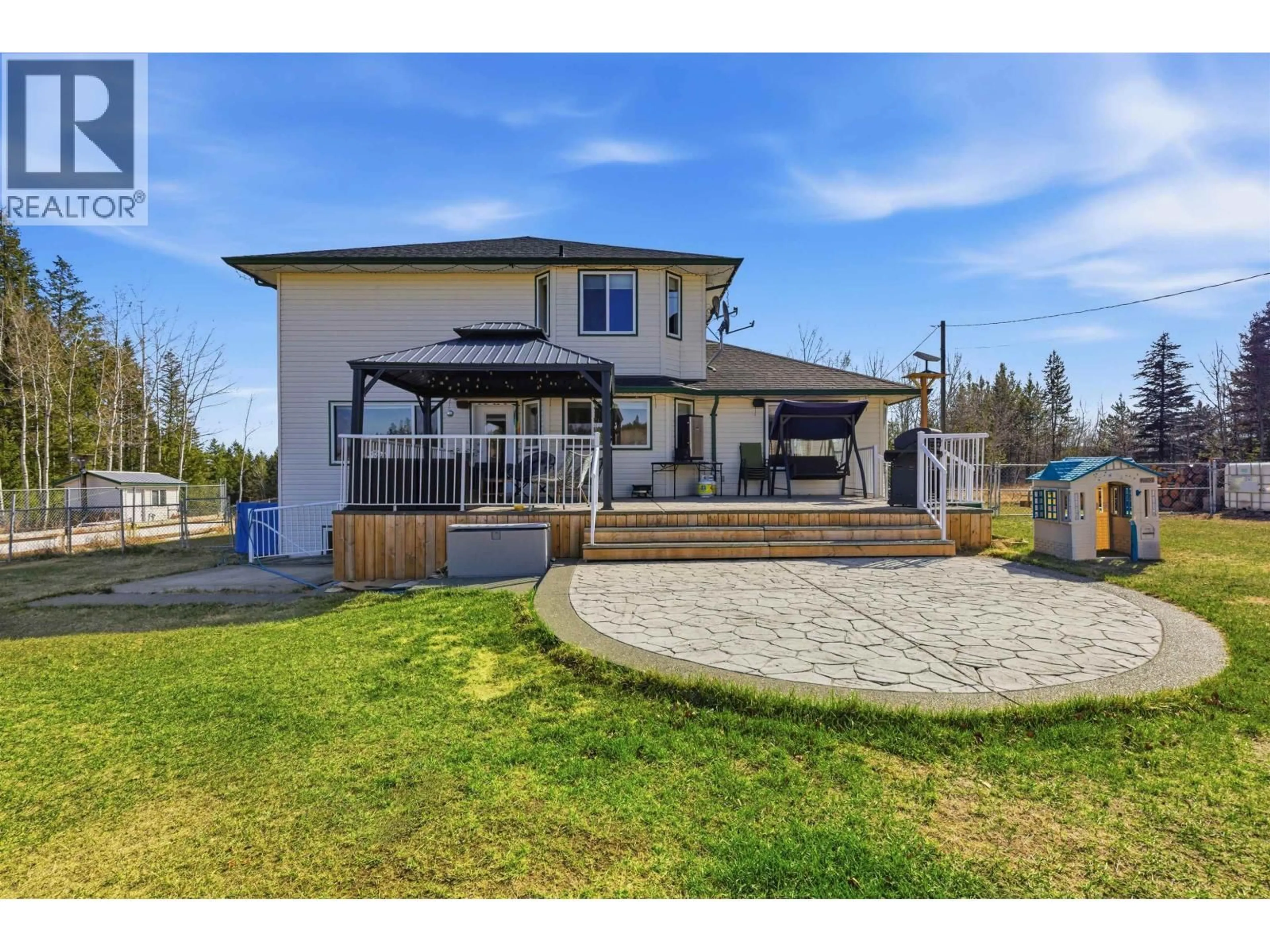 A pic from outside/outdoor area/front of a property/back of a property/a pic from drone, unknown for 2621 MISTY CRESCENT, Williams Lake British Columbia V2G4W9