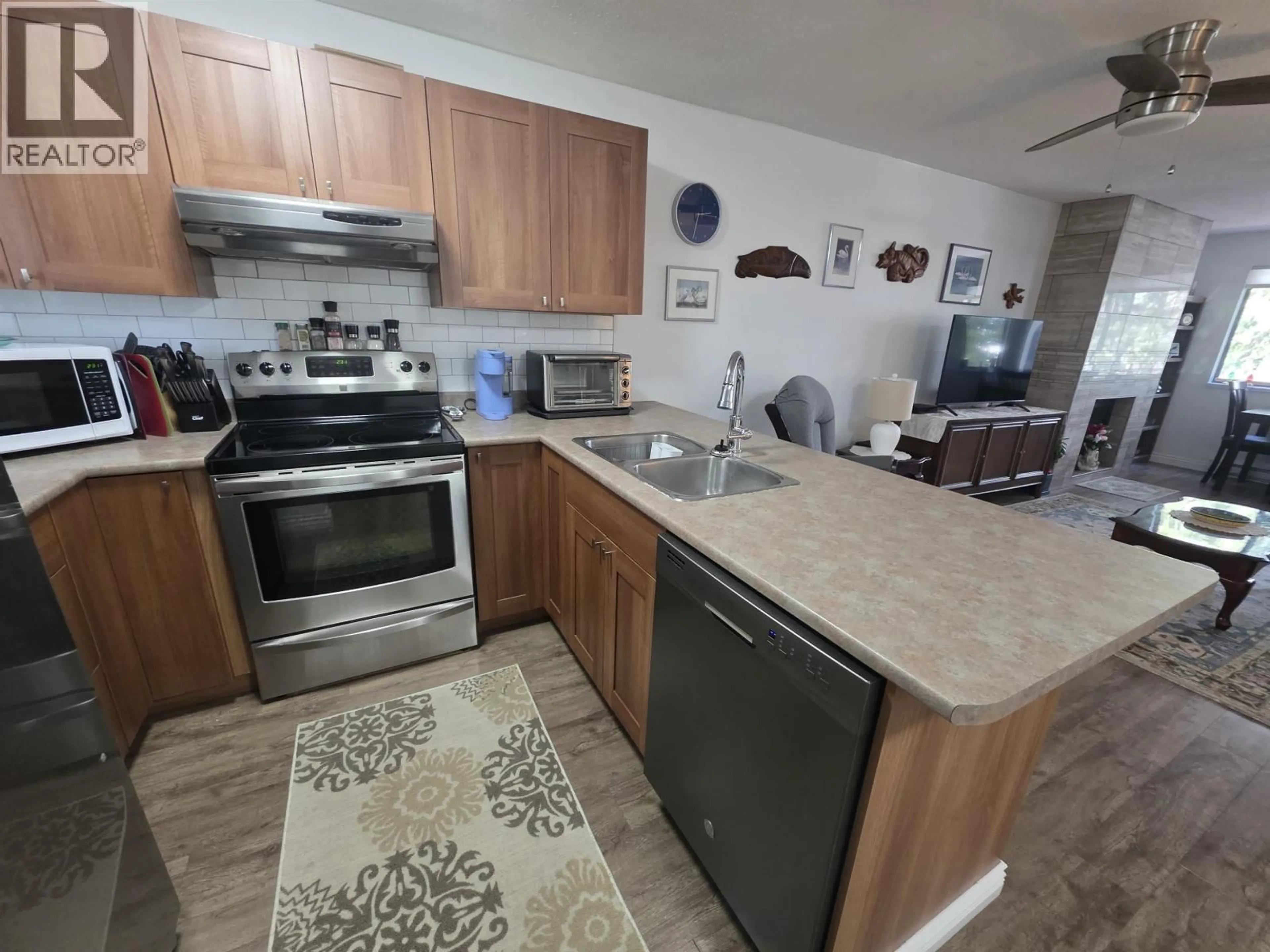 Unknown for 6 - 4832 LAZELLE AVENUE, Terrace British Columbia V8G1T4