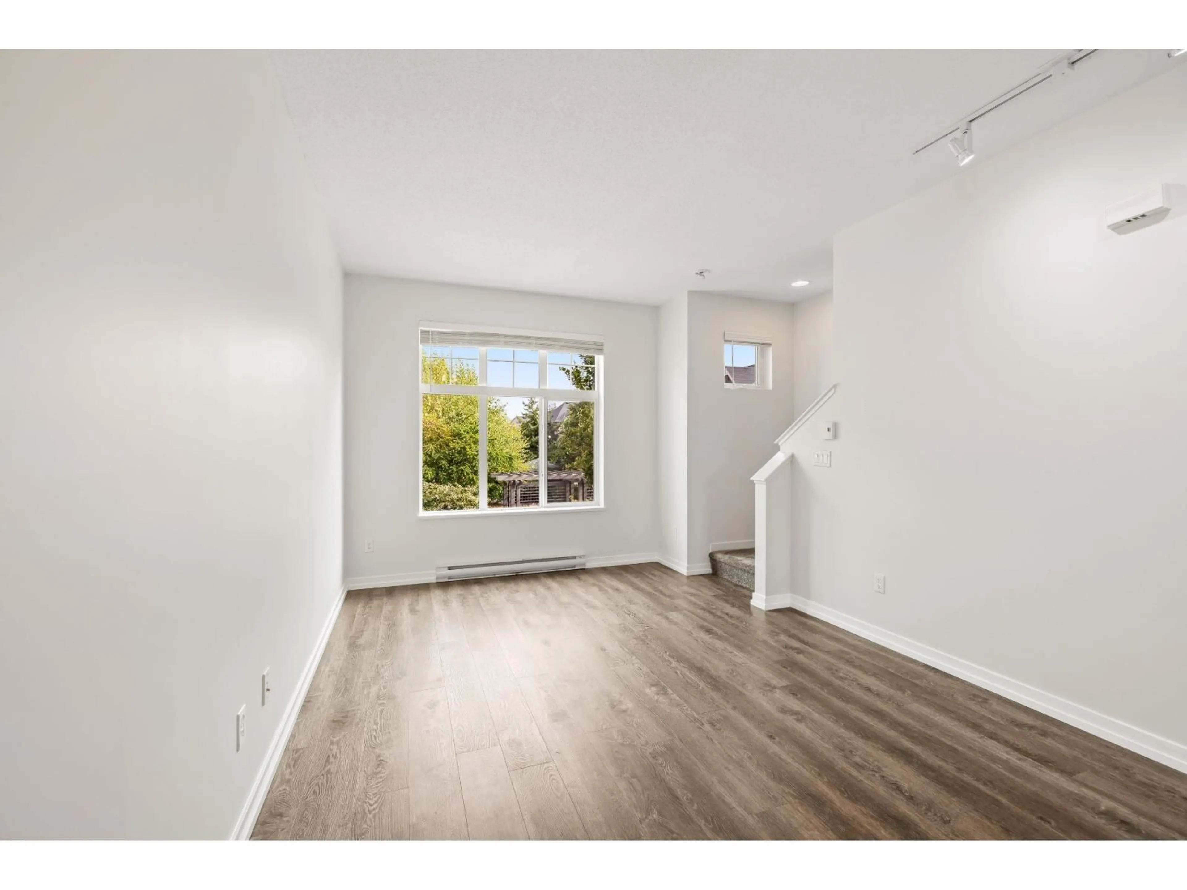 A pic of a room for 32 - 31098 WESTRIDGE PLACE, Abbotsford British Columbia V2T0C2