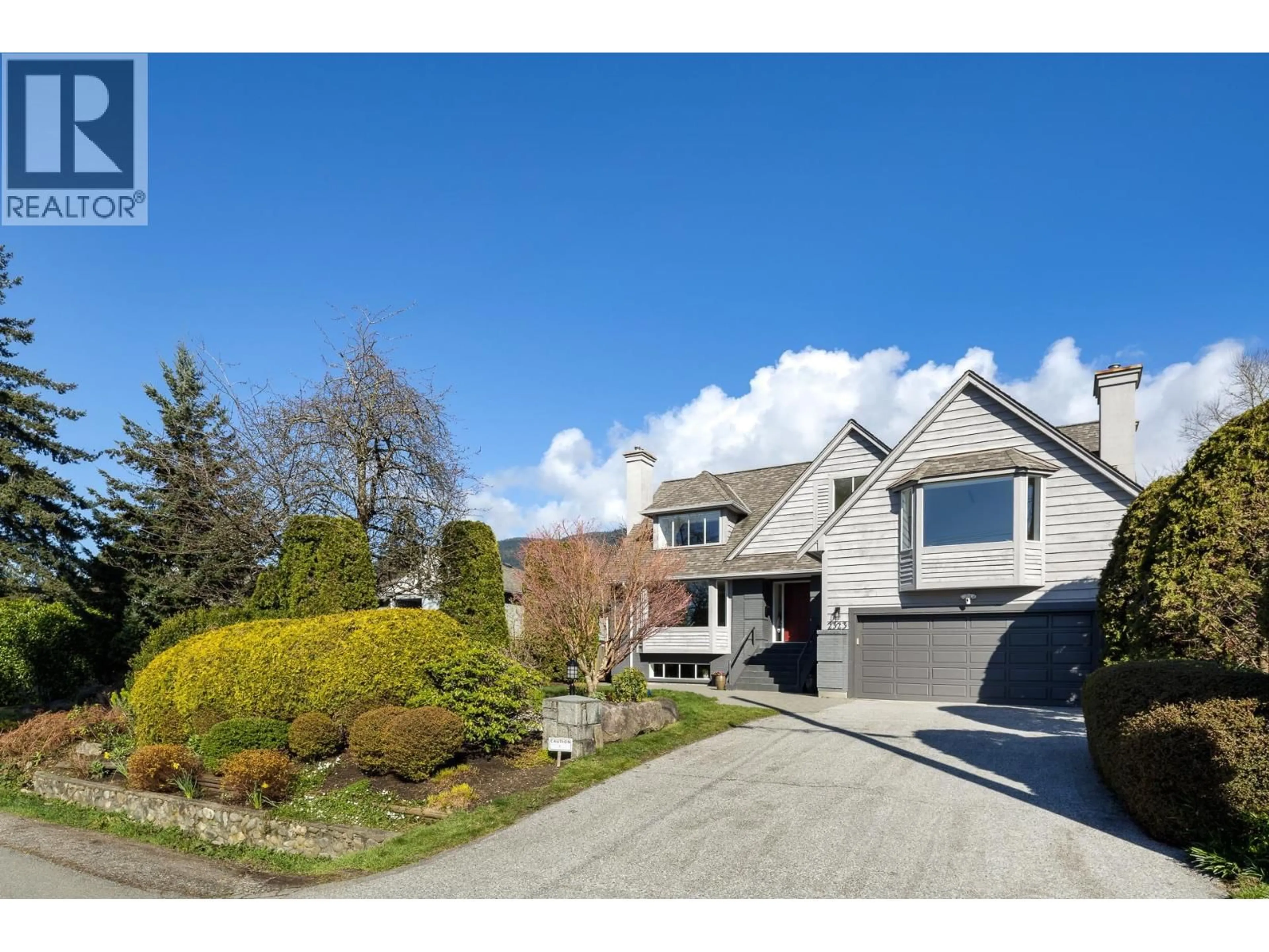 Unknown for 2323 INGLEWOOD AVENUE, West Vancouver British Columbia V7V1Z9