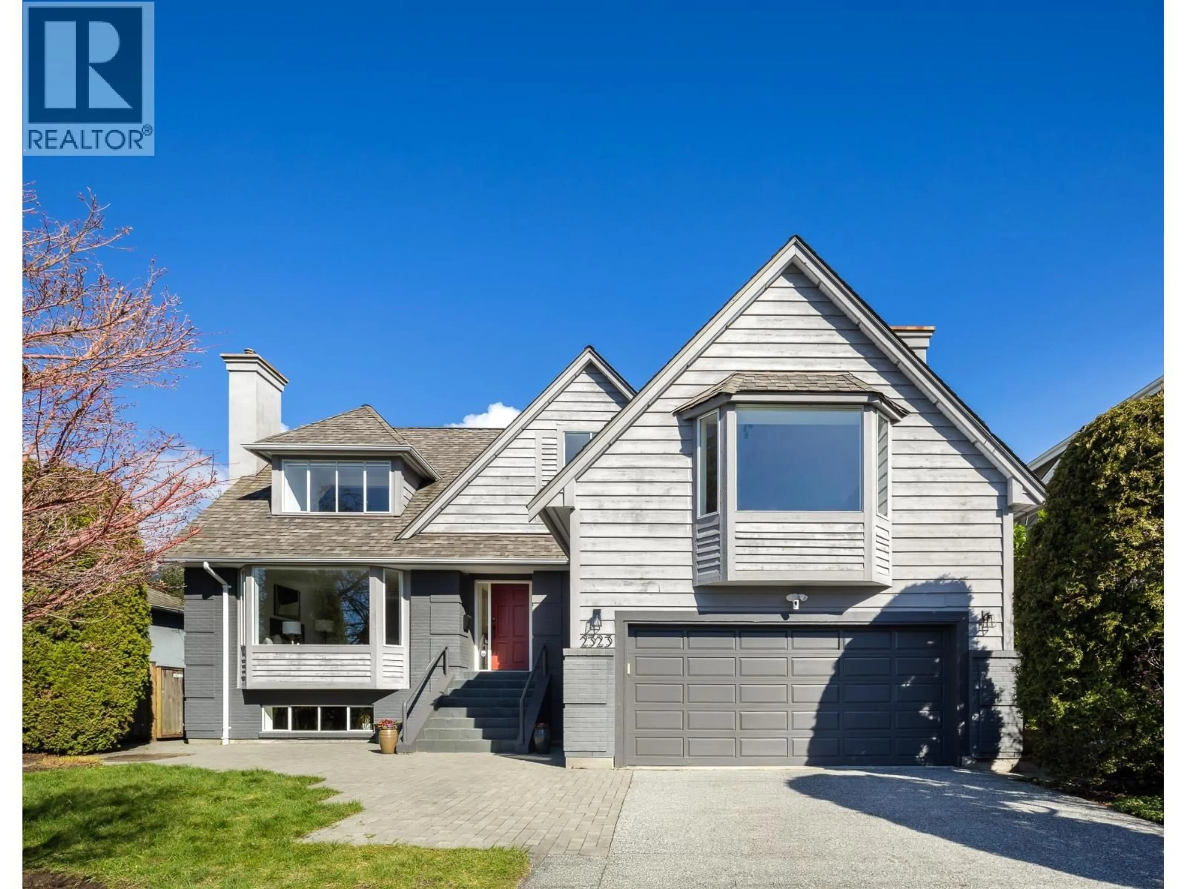 Home with brick exterior material, street for 2323 INGLEWOOD AVENUE, West Vancouver British Columbia V7V1Z9