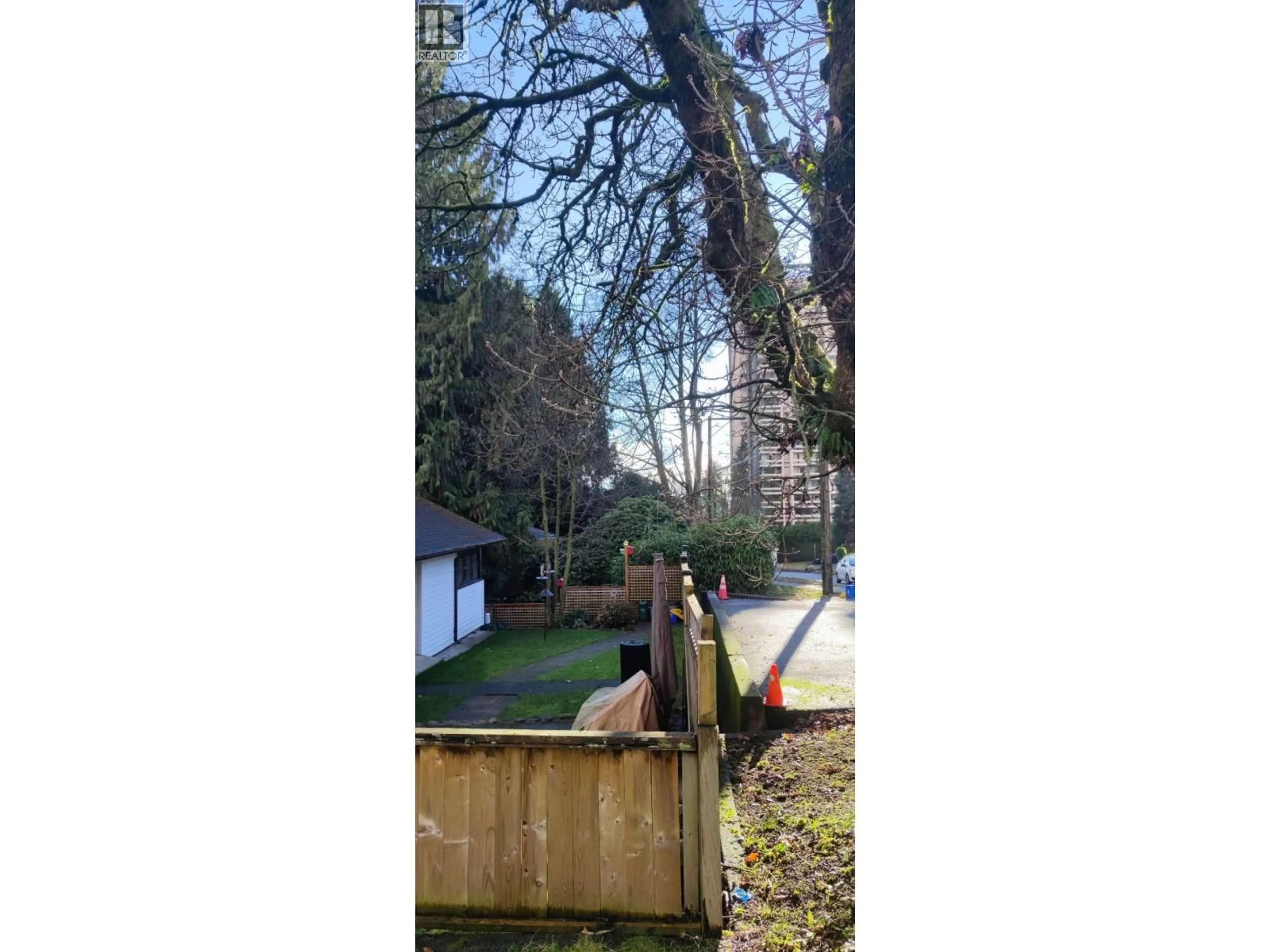 Blurry image for 790 15TH STREET, West Vancouver British Columbia V7T2S8