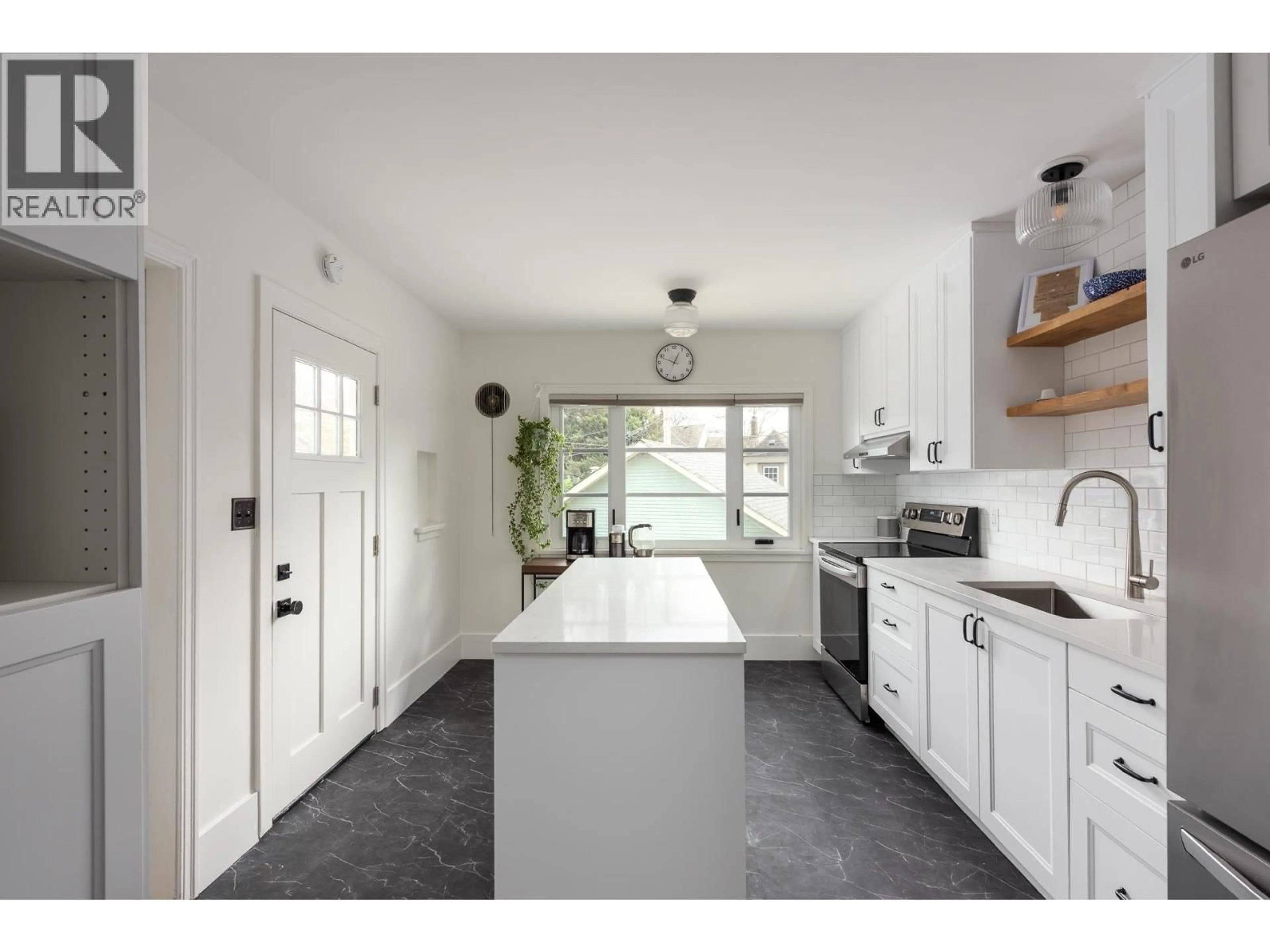 Open concept kitchen, ceramic/tile floor for 106 COLLEGE COURT, New Westminster British Columbia V3L1K9
